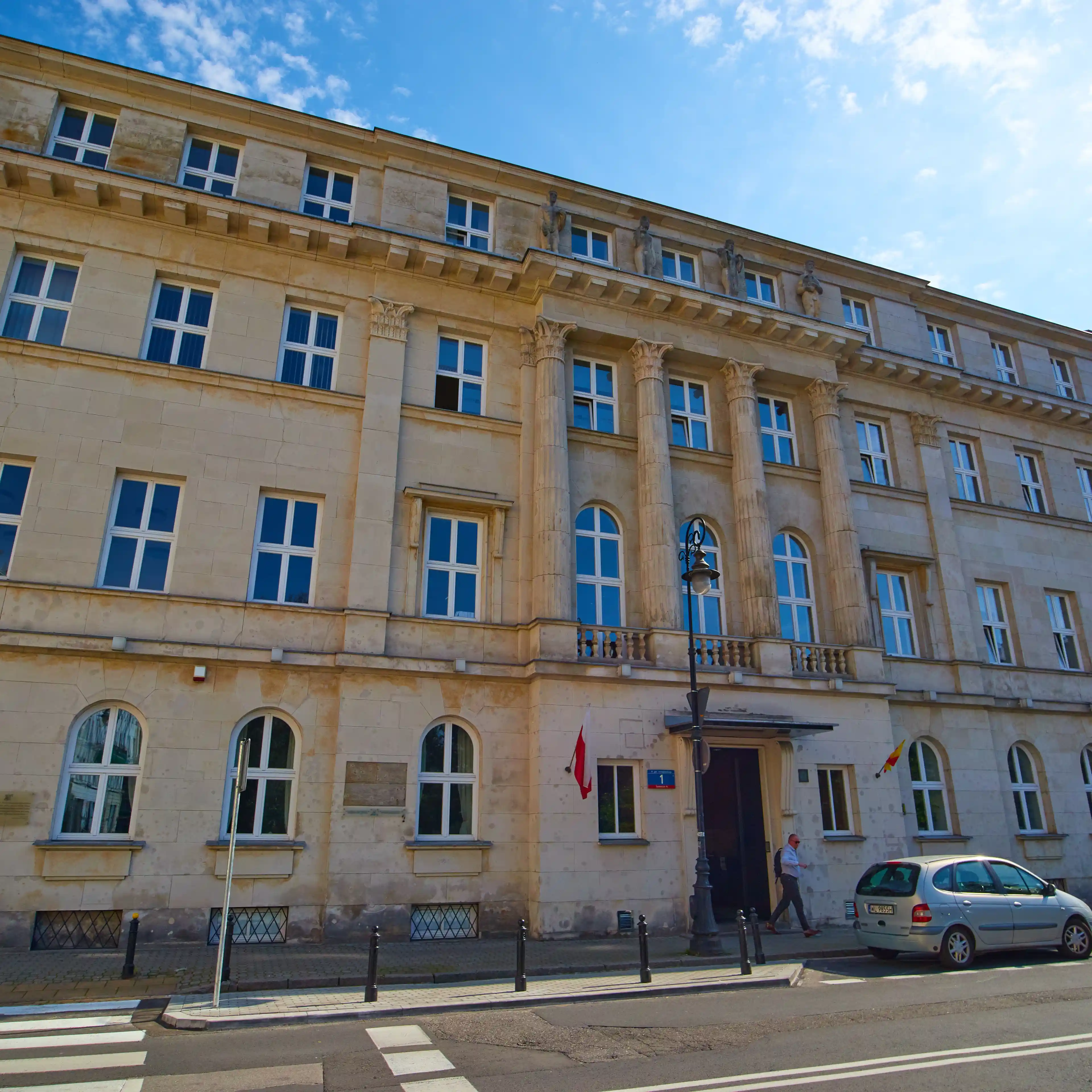 Plac Dąbrowskiego 1, Dąbrowskiego 1, Warszawa, Centrum