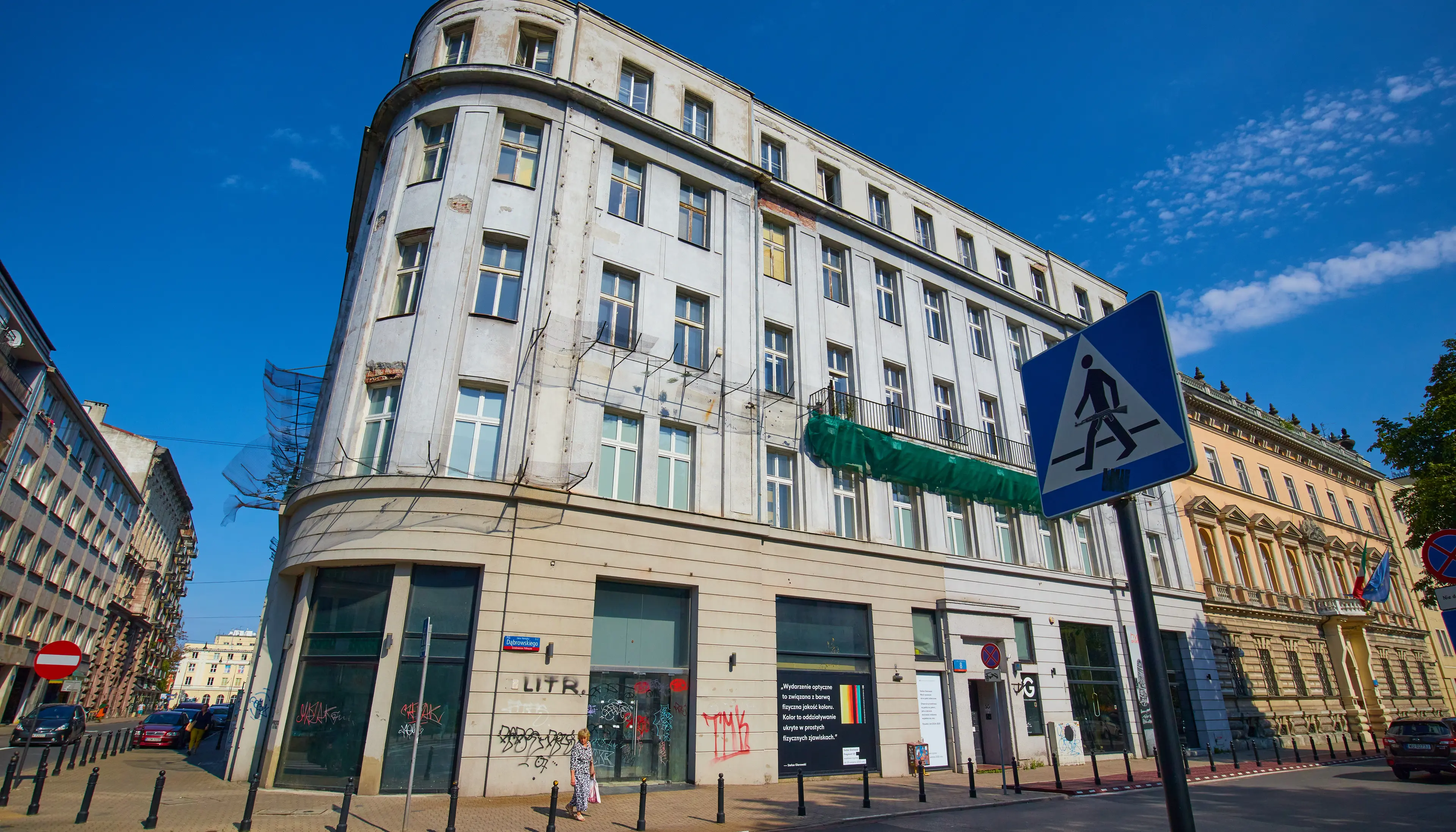 Plac Dąbrowskiego 8, Dąbrowskiego 8, Warszawa, Centrum