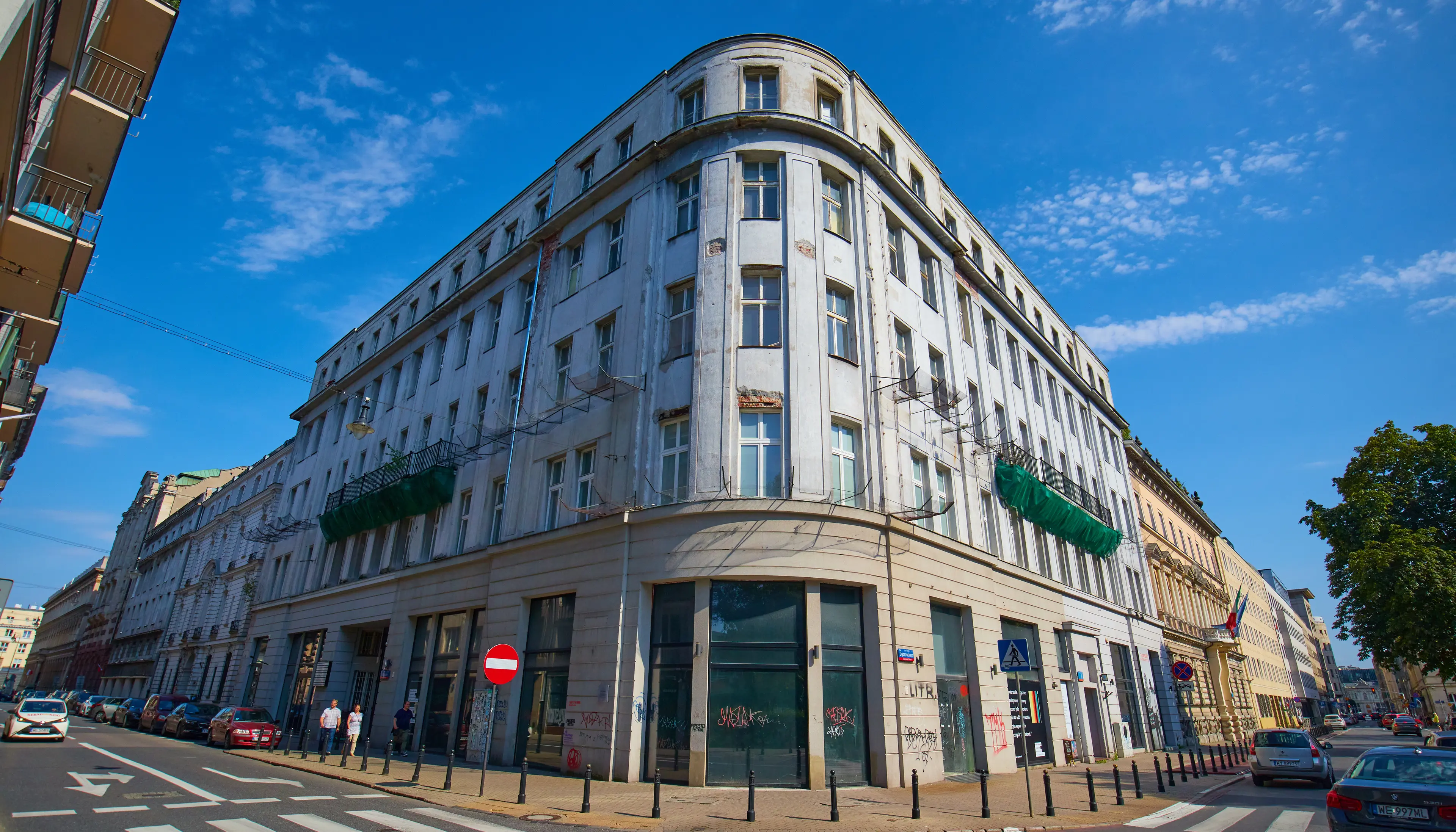 Plac Dąbrowskiego 8, Dąbrowskiego 8, Warszawa, Centrum