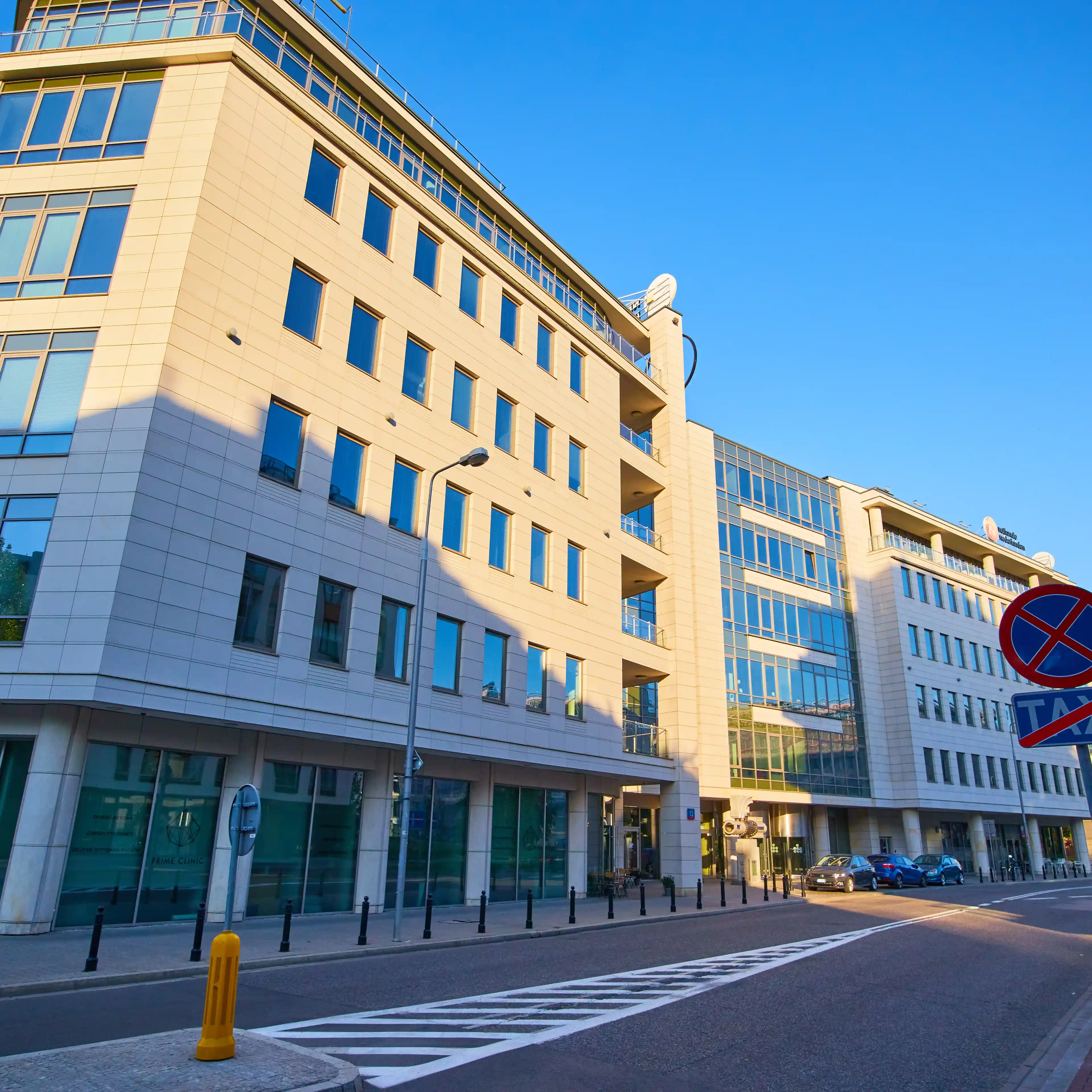 Hortus, Topiel 12, Warsaw, Centrum