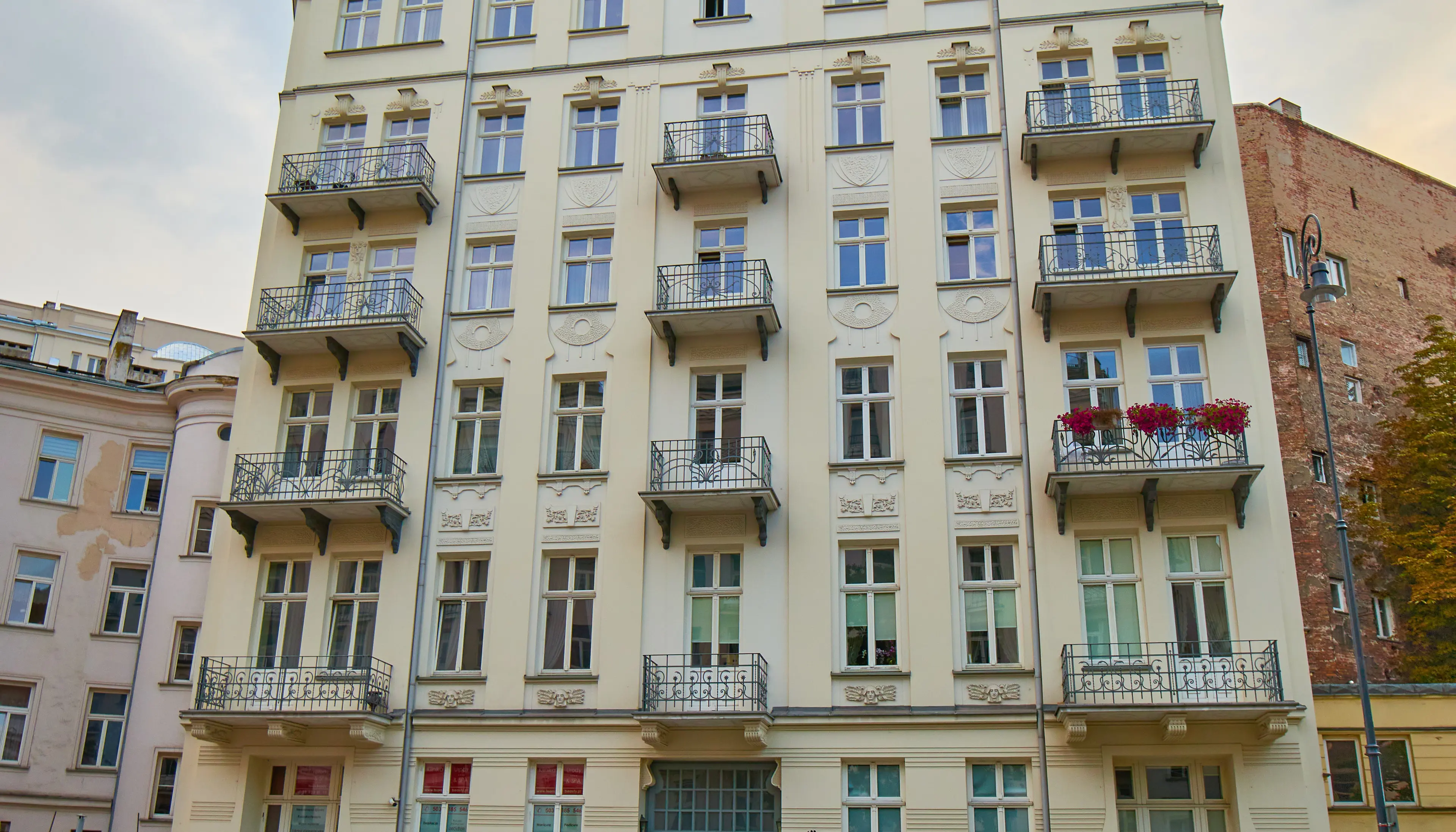 Szucha 3, al. Szucha 3, Warsaw, Centrum