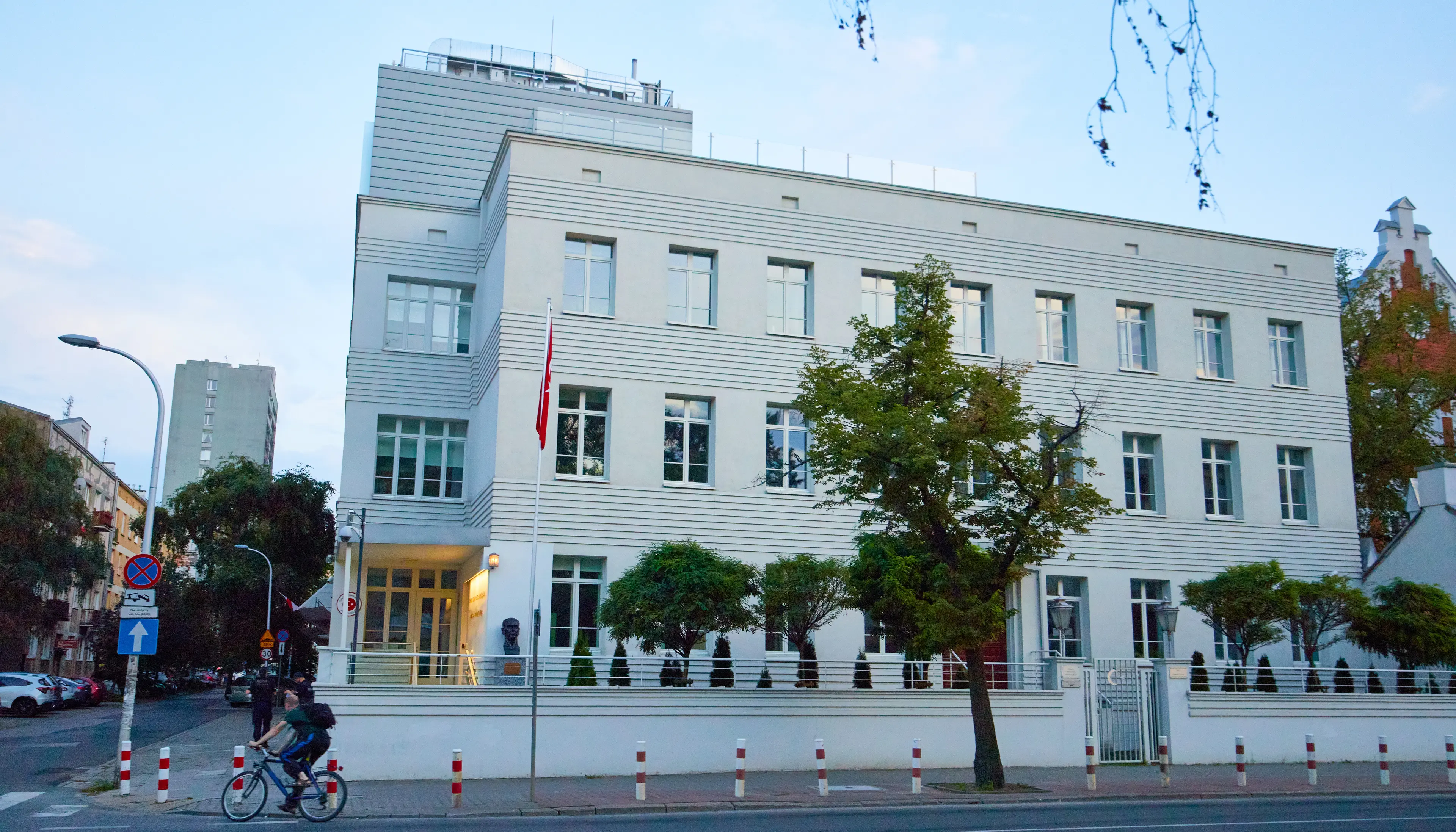Rakowiecka 19, Rakowiecka 19, Warsaw, Mokotów
