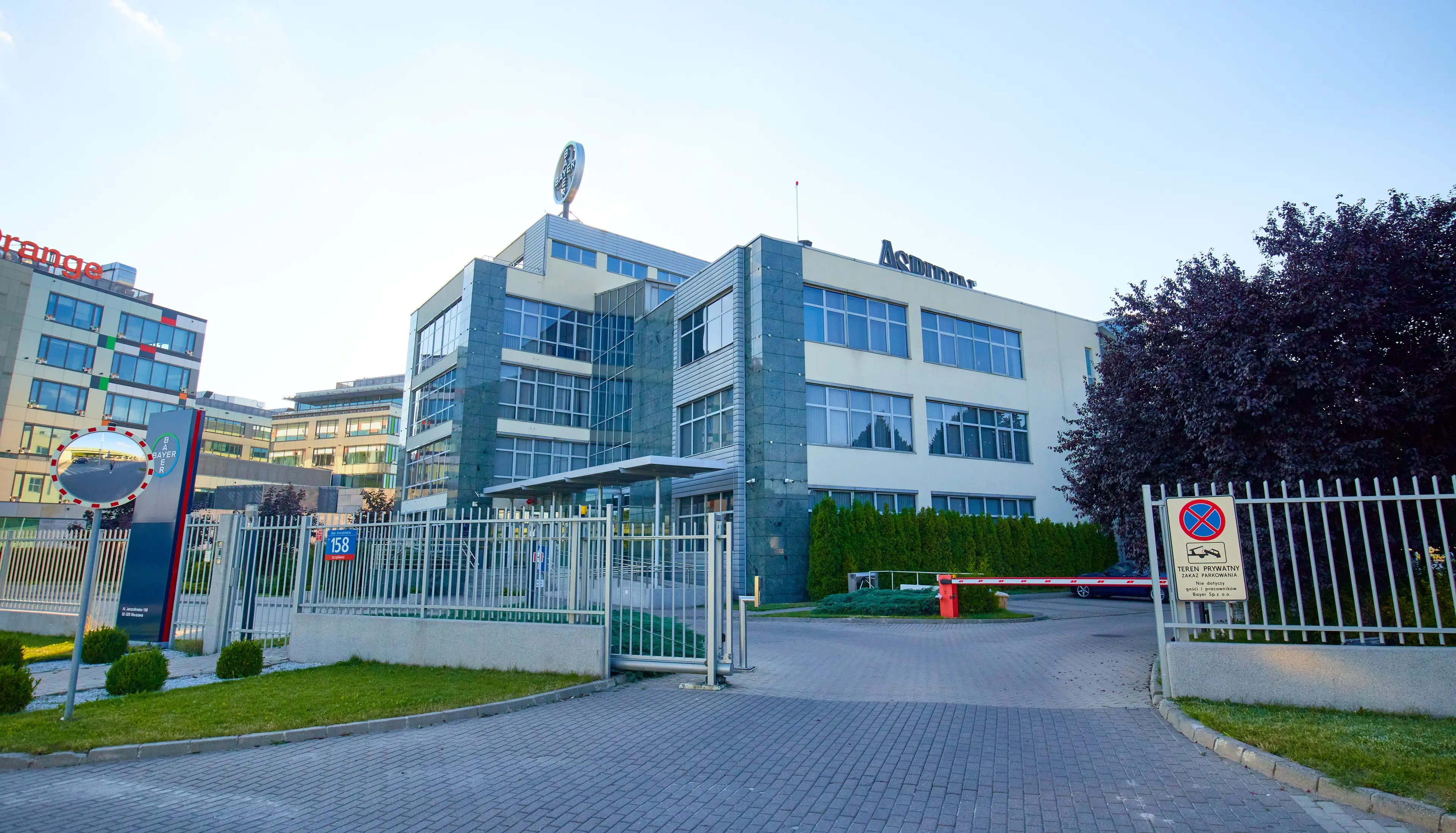 Bayer HQ, Al. Jerozolimskie 158, Warsaw, Ochota i Włochy