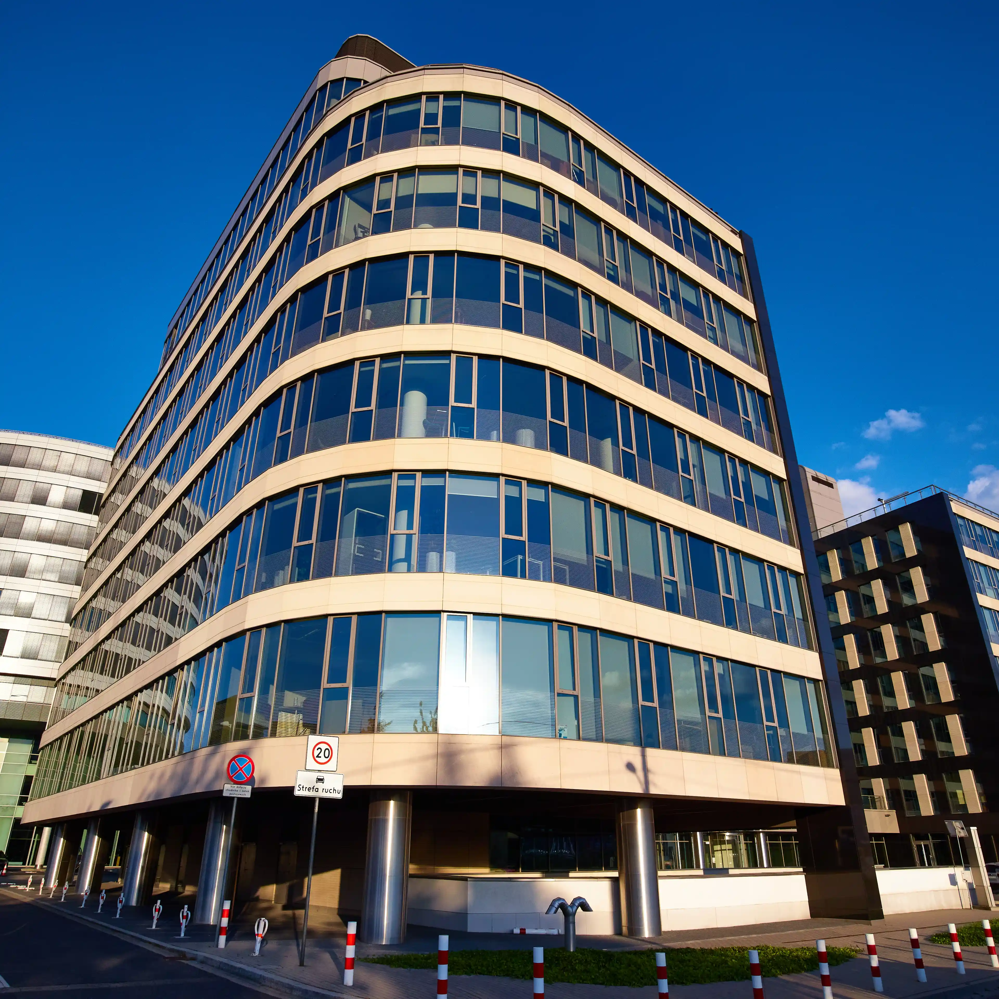 Libra Business Centre 1, Daimlera 2, Warszawa, Ochota i Włochy