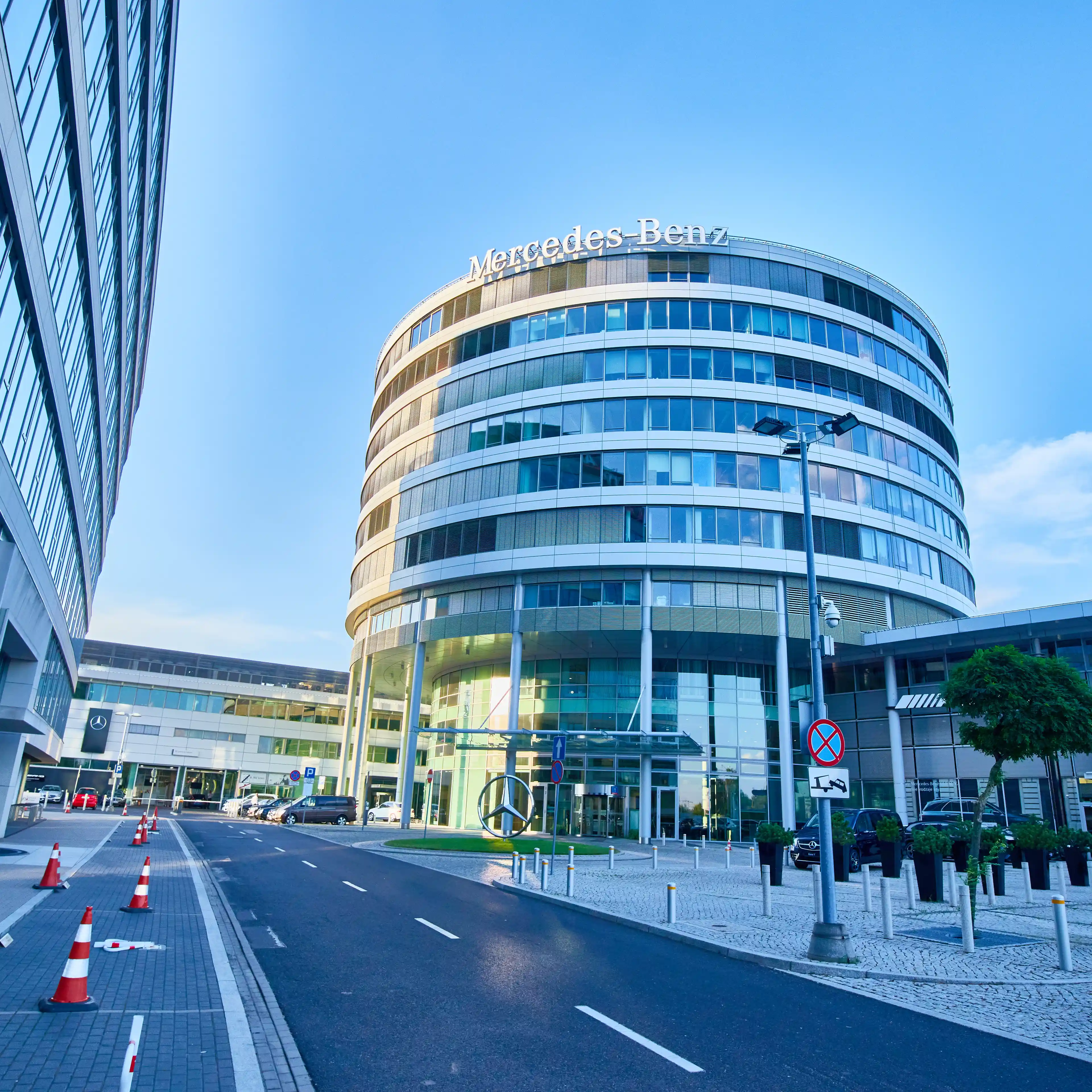 Libra Business Centre 2, Daimlera 1, Warsaw, Ochota i Włochy