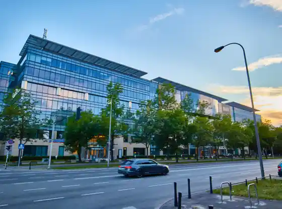 Biurowiec Bitwy Warszawskiej Business Center pozostanie siedzibą firmy Shell