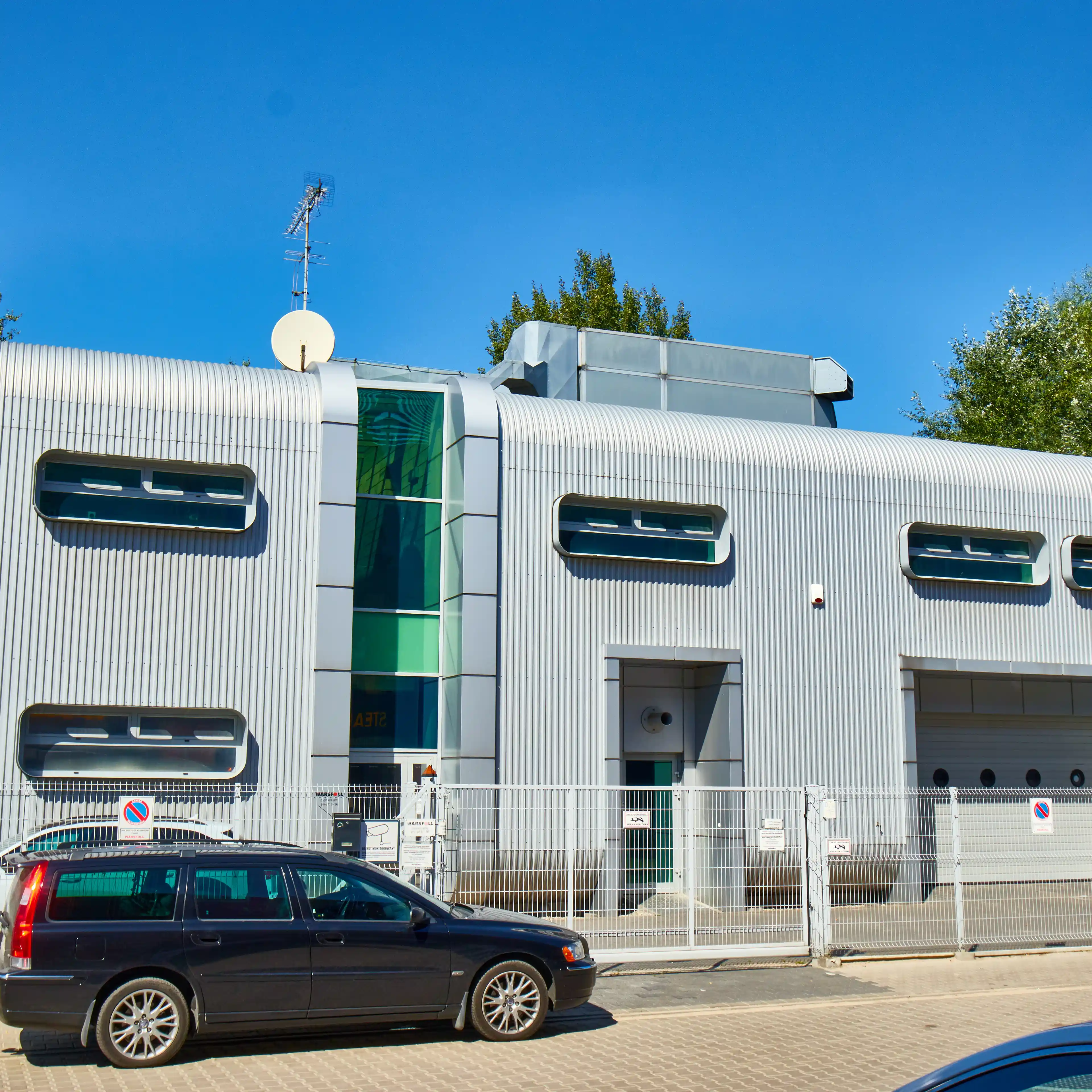 Warsfoll, Puławska 541, Warsaw, Ursynów