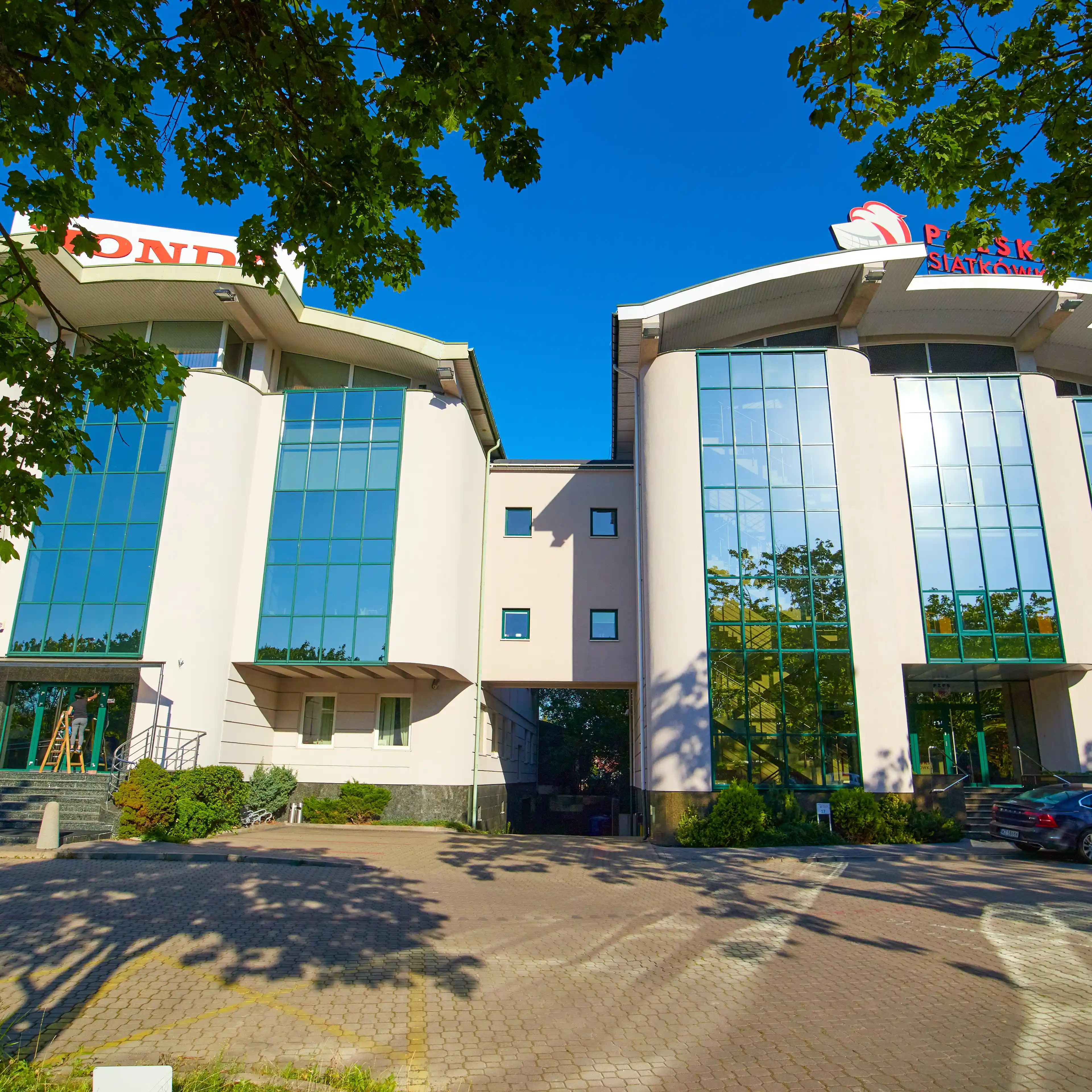 Honda HQ, Puławska 381, Warsaw, Ursynów