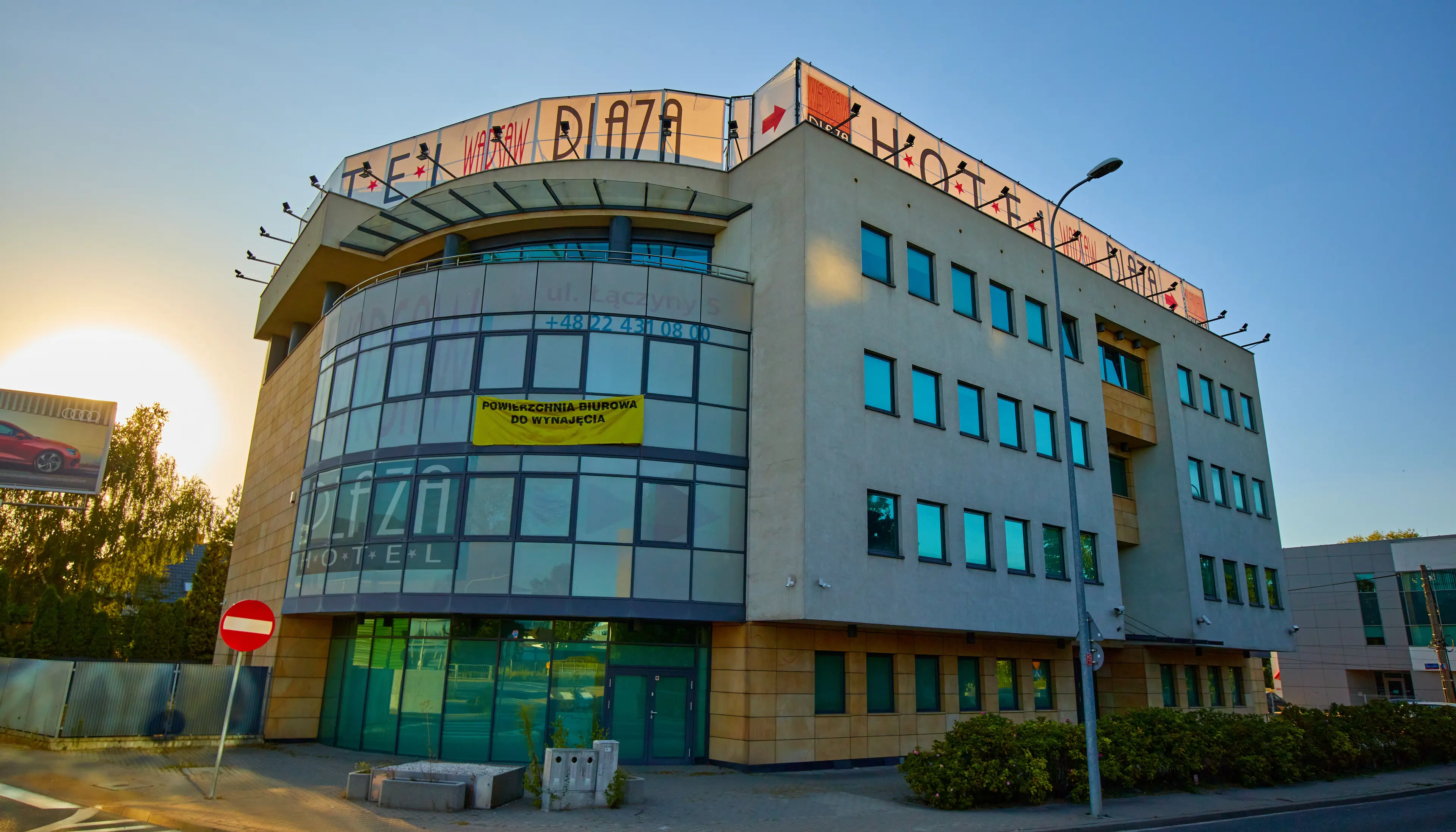 Yona Park, Wyczółki 71, Warsaw, Ursynów
