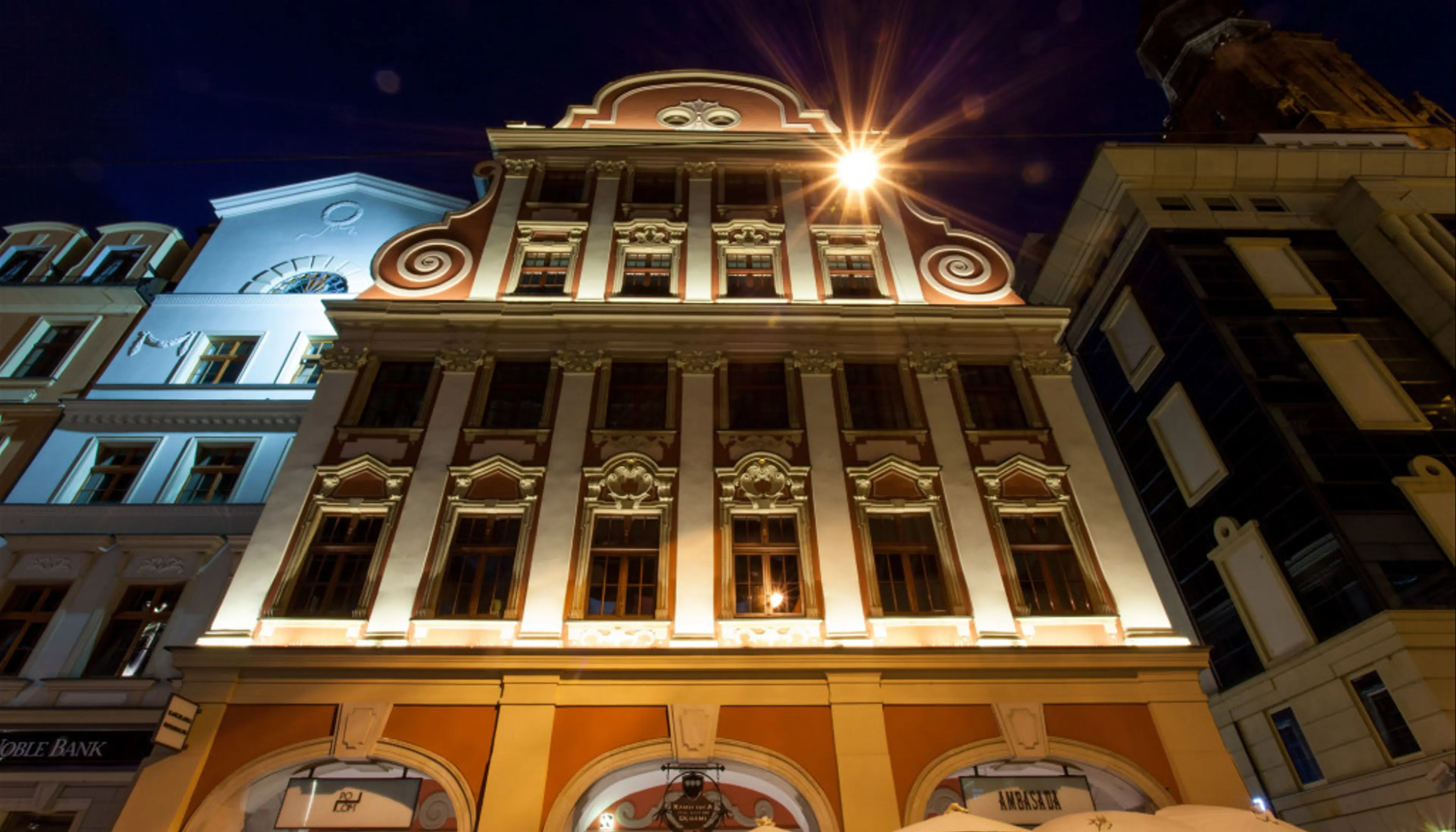 Kamienica Pod Trzema Dębami, Św. Mikołaja 8 - 11, Wrocław, Stare Miasto