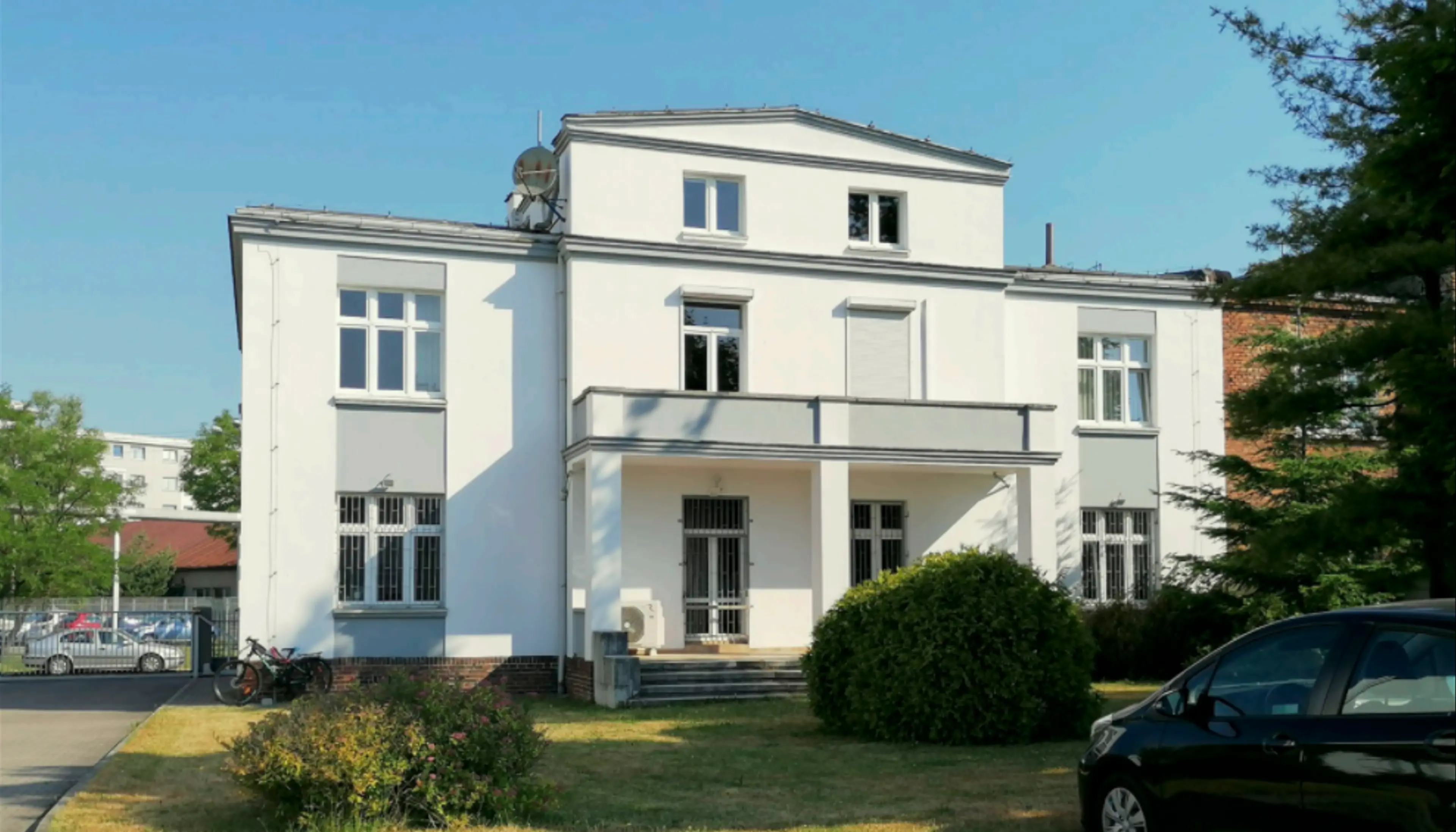 Koronkarska 8, Koronkarska 8, Poznań, Zawady