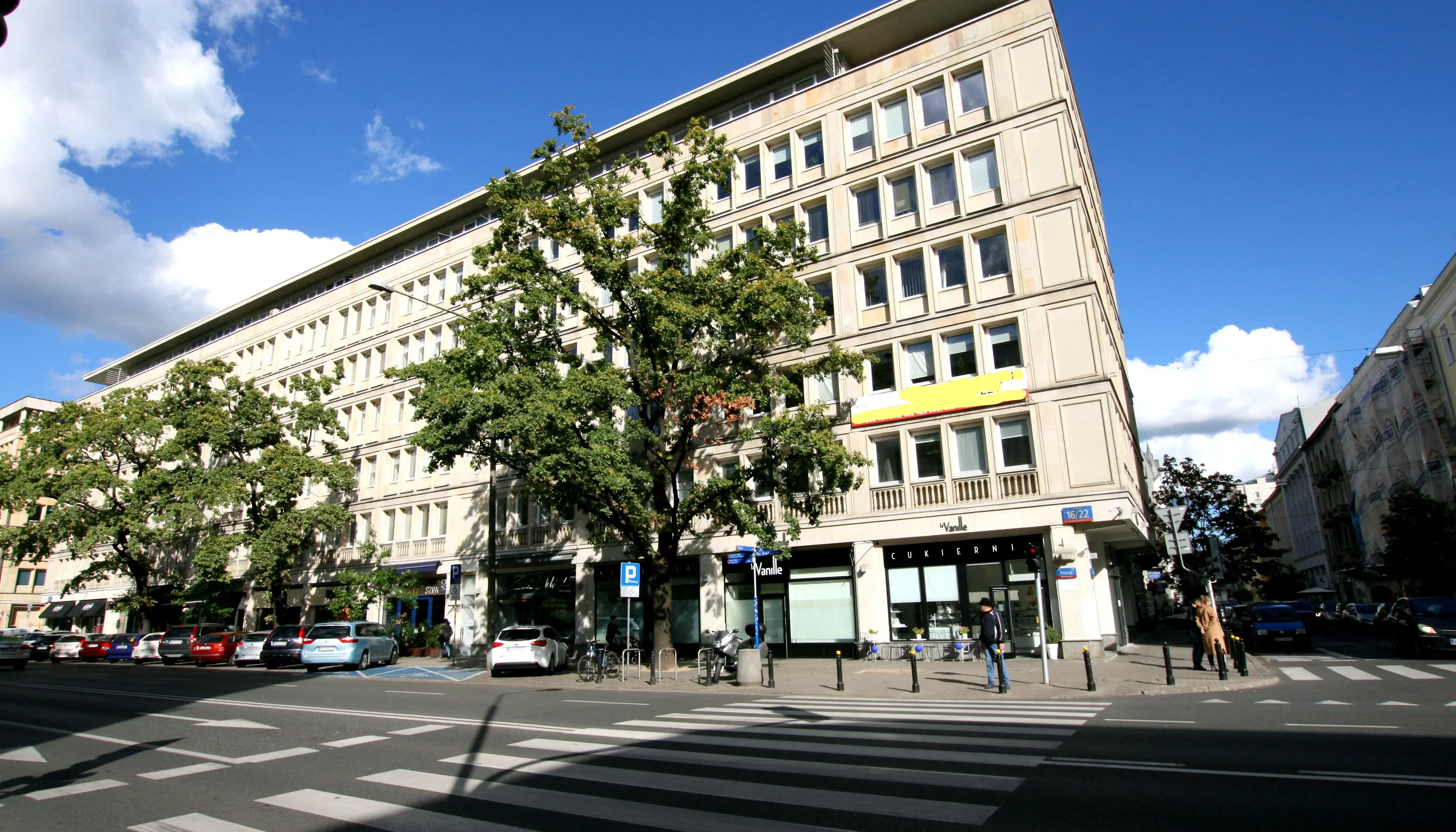 Centrum Biurowe Krucza, Krucza 16/22, Warszawa, Centrum