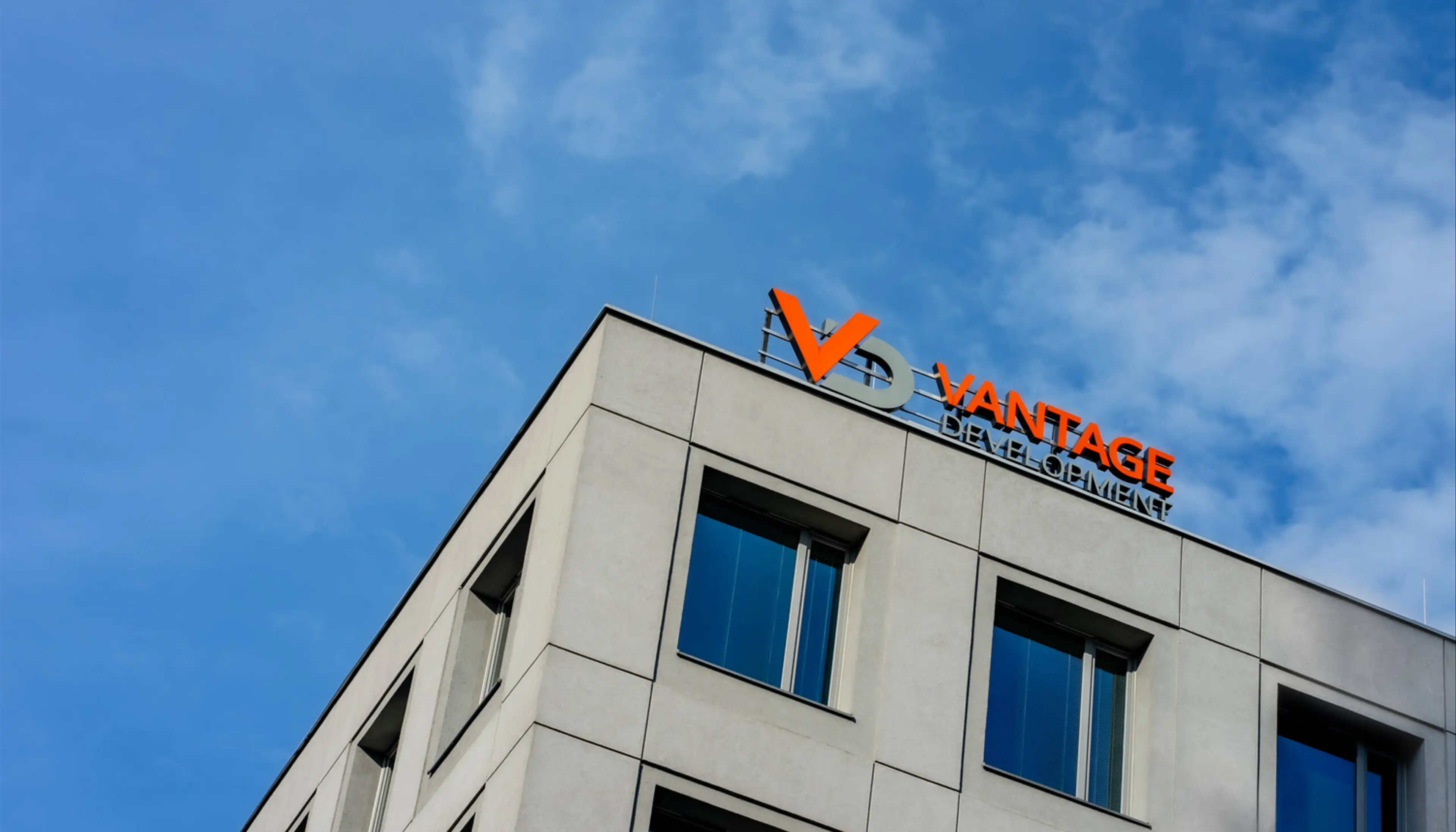 Delta 44, Dąbrowskiego 44, Wrocław, Stare Miasto