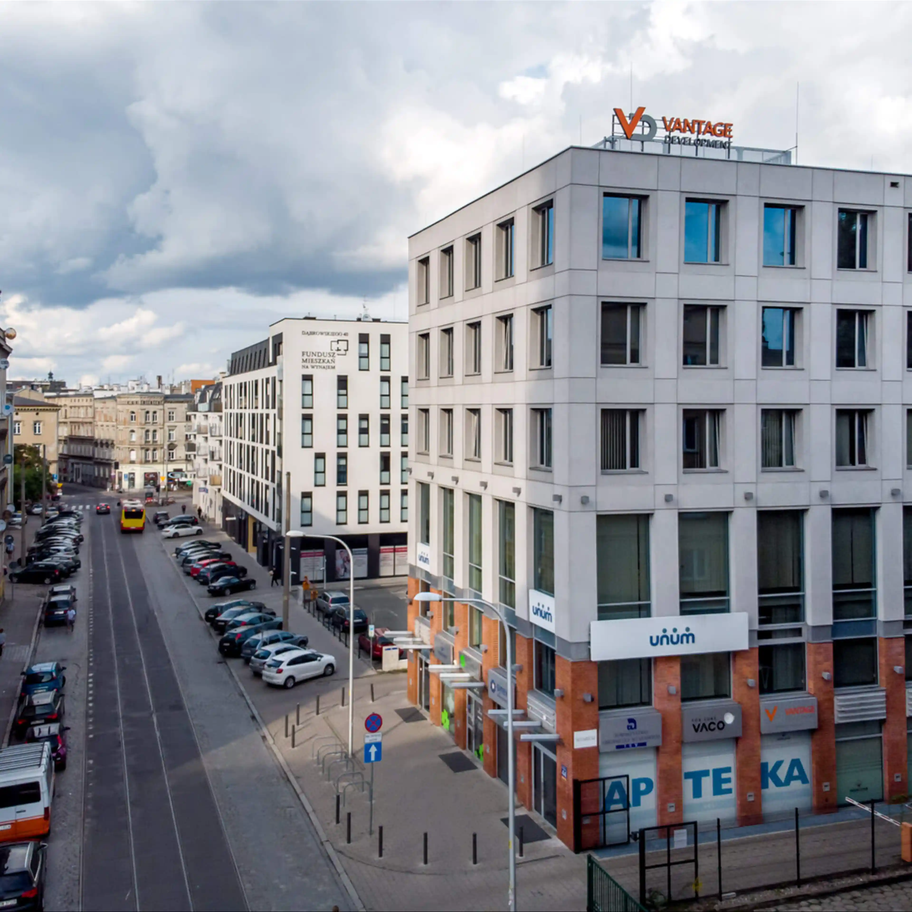 Delta 44, Dąbrowskiego 44, Wrocław, Stare Miasto