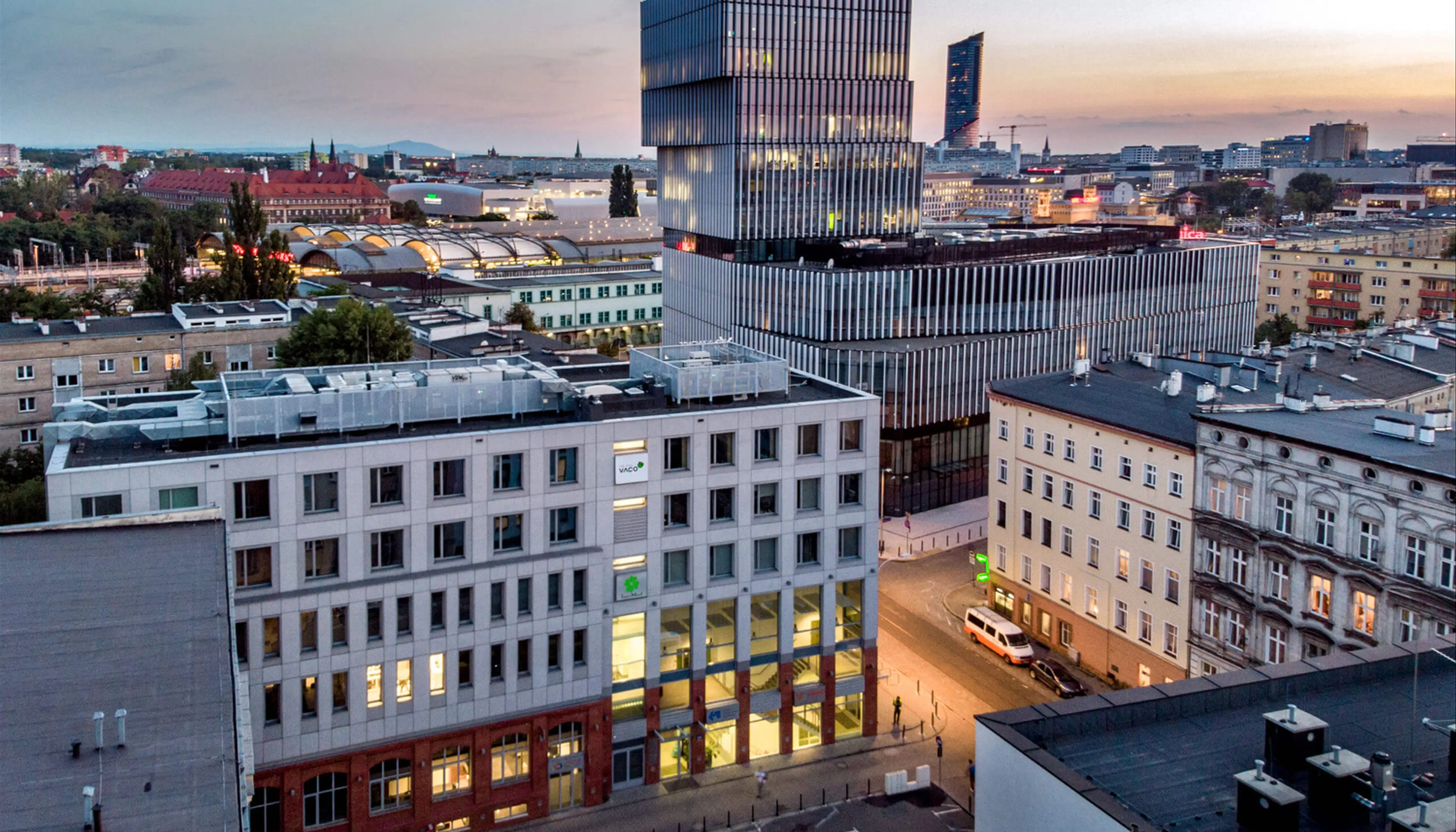 Delta 44, Dąbrowskiego 44, Wrocław, Stare Miasto