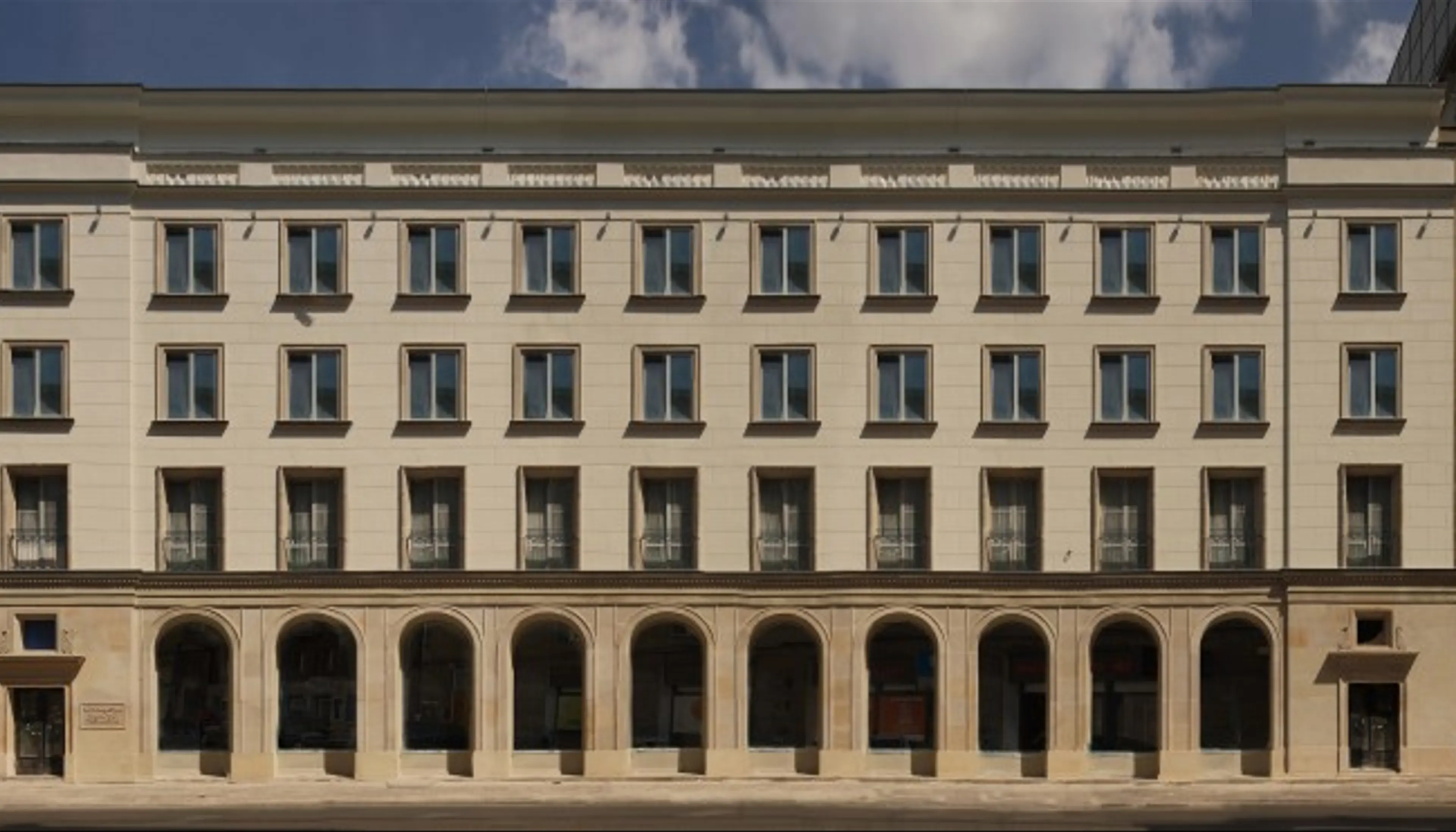 Mazowiecka 2/4, Mazowiecka 2/4, Warszawa, Centrum