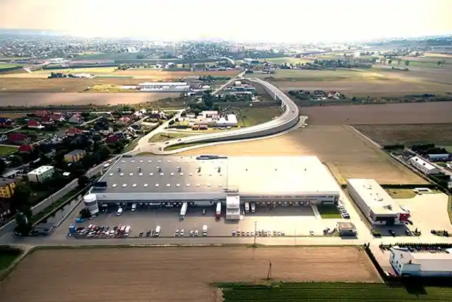 OŻARÓW I & II LOGISTIC CENTER, Radziwiłłów 5, Warszawa, Ochota i Włochy