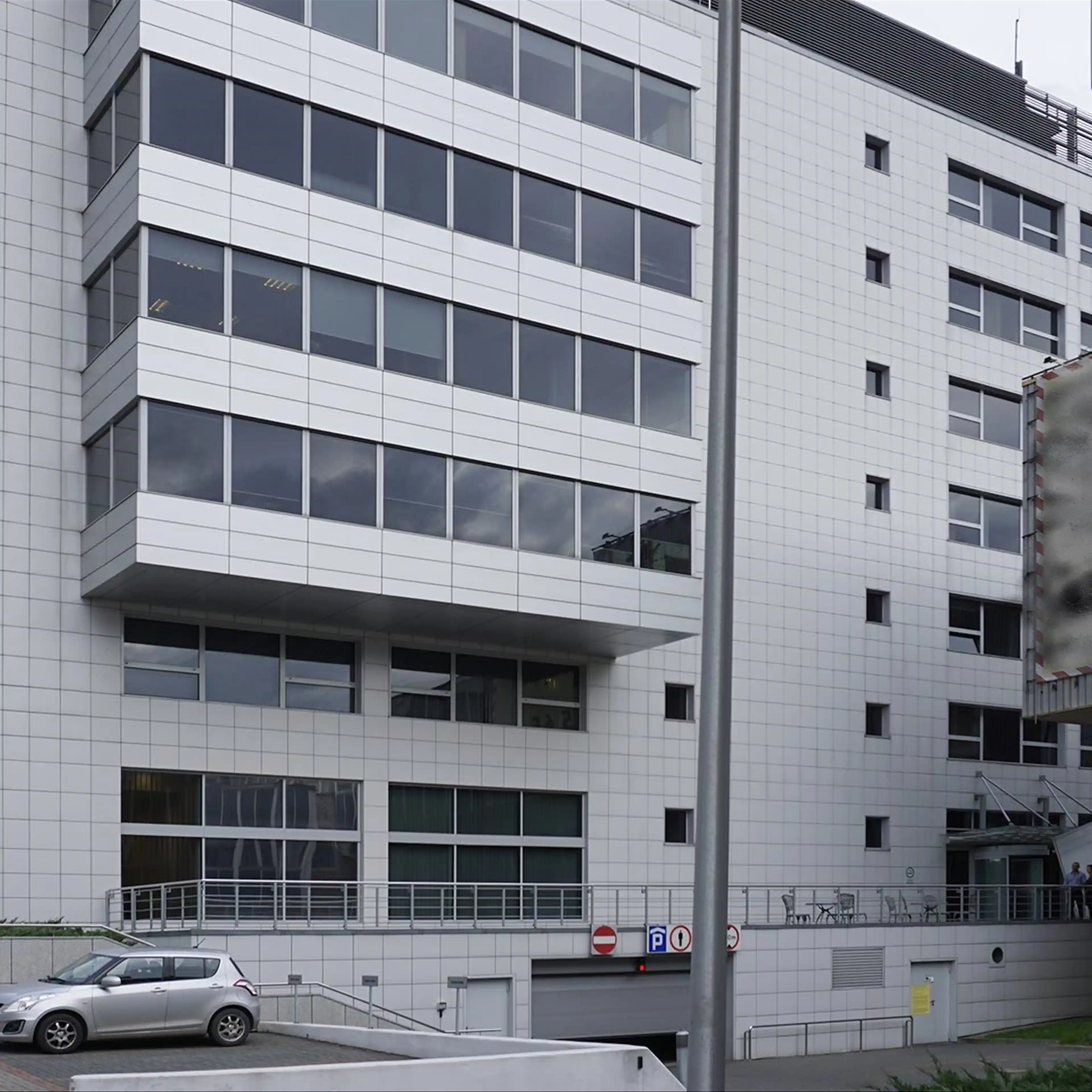 Centrum Biurowe Ostrobramska 101, Ostrobramska 101, Warszawa, Praga