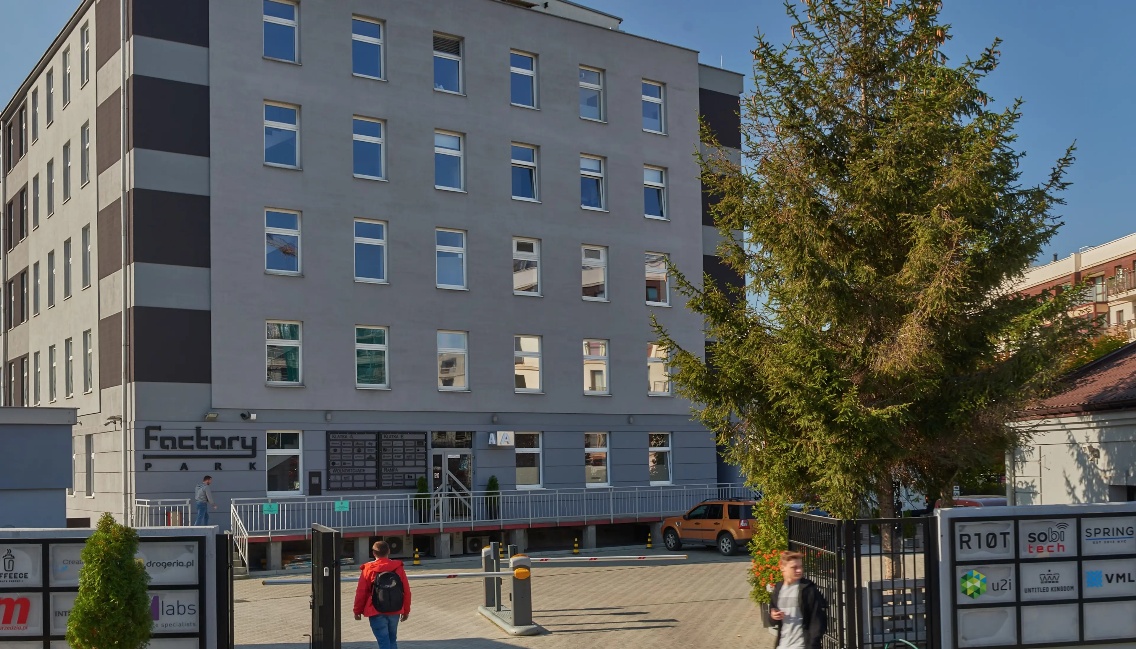 Cluster Zabłocie - Biura serwisowane, Przemysłowa 12, Krakow, Południe