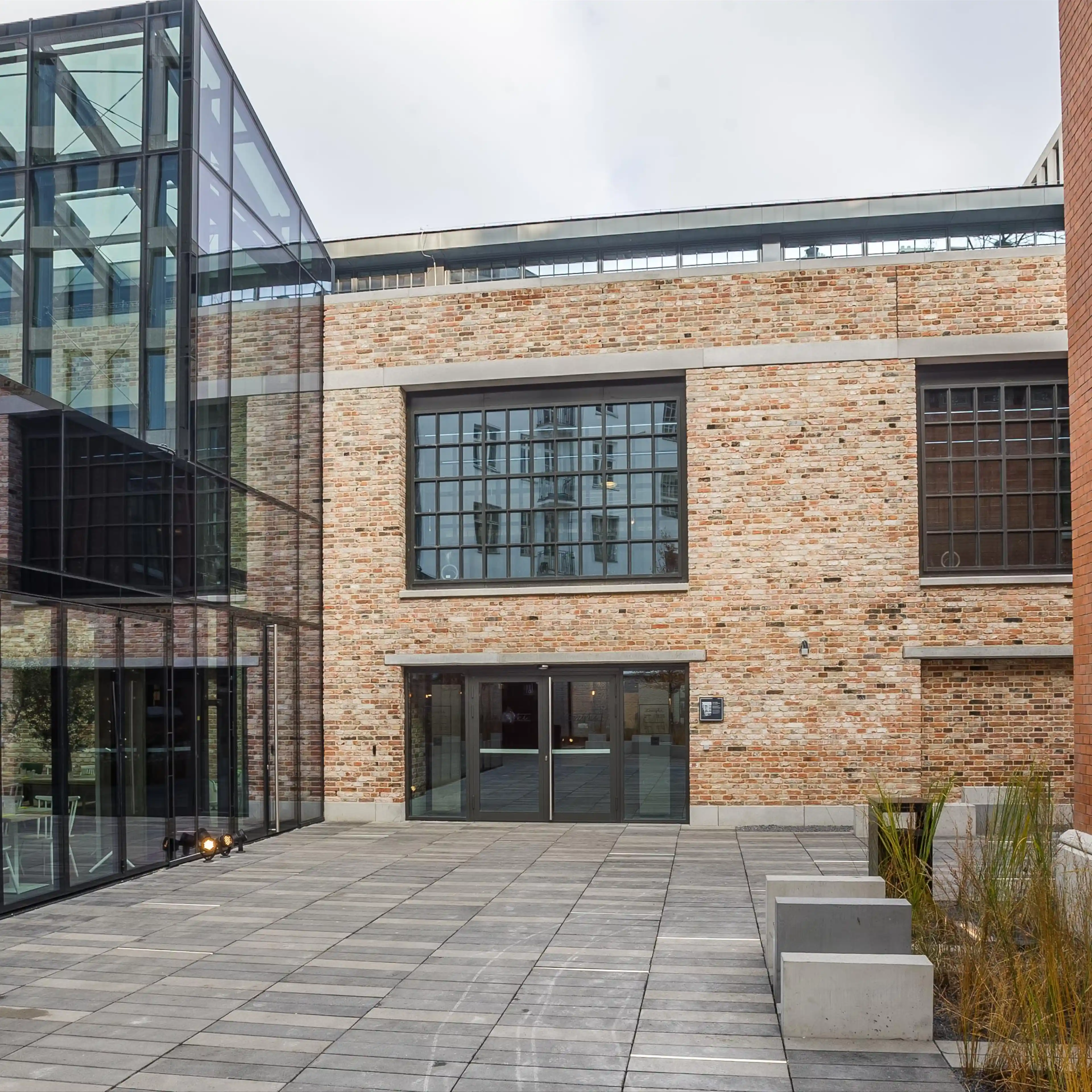 Hala Koszyki budynek K61A, Koszykowa 61a, Warsaw, Centrum