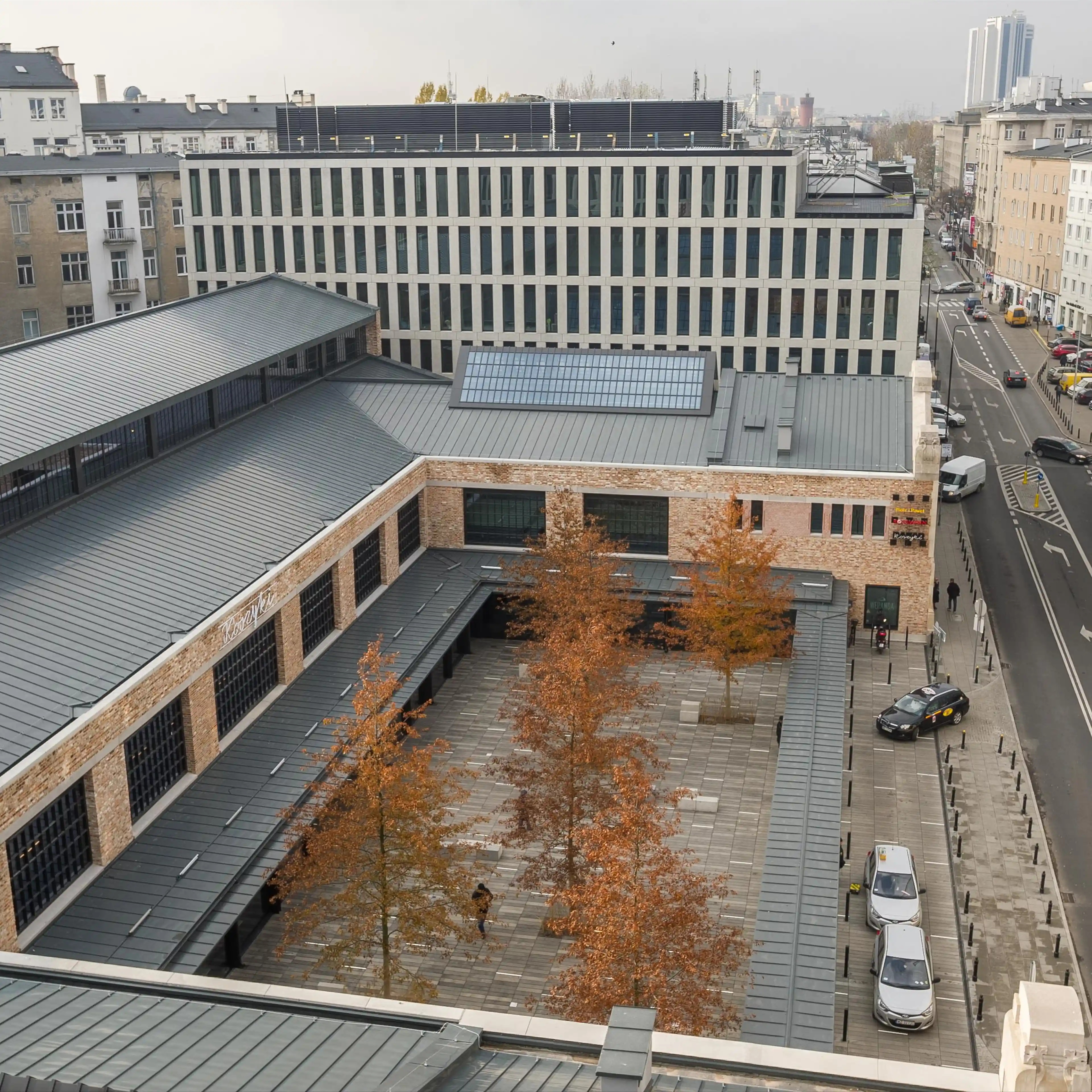 Hala Koszyki budynek K65 (bud. B), Koszykowa 65, Warsaw, Centrum