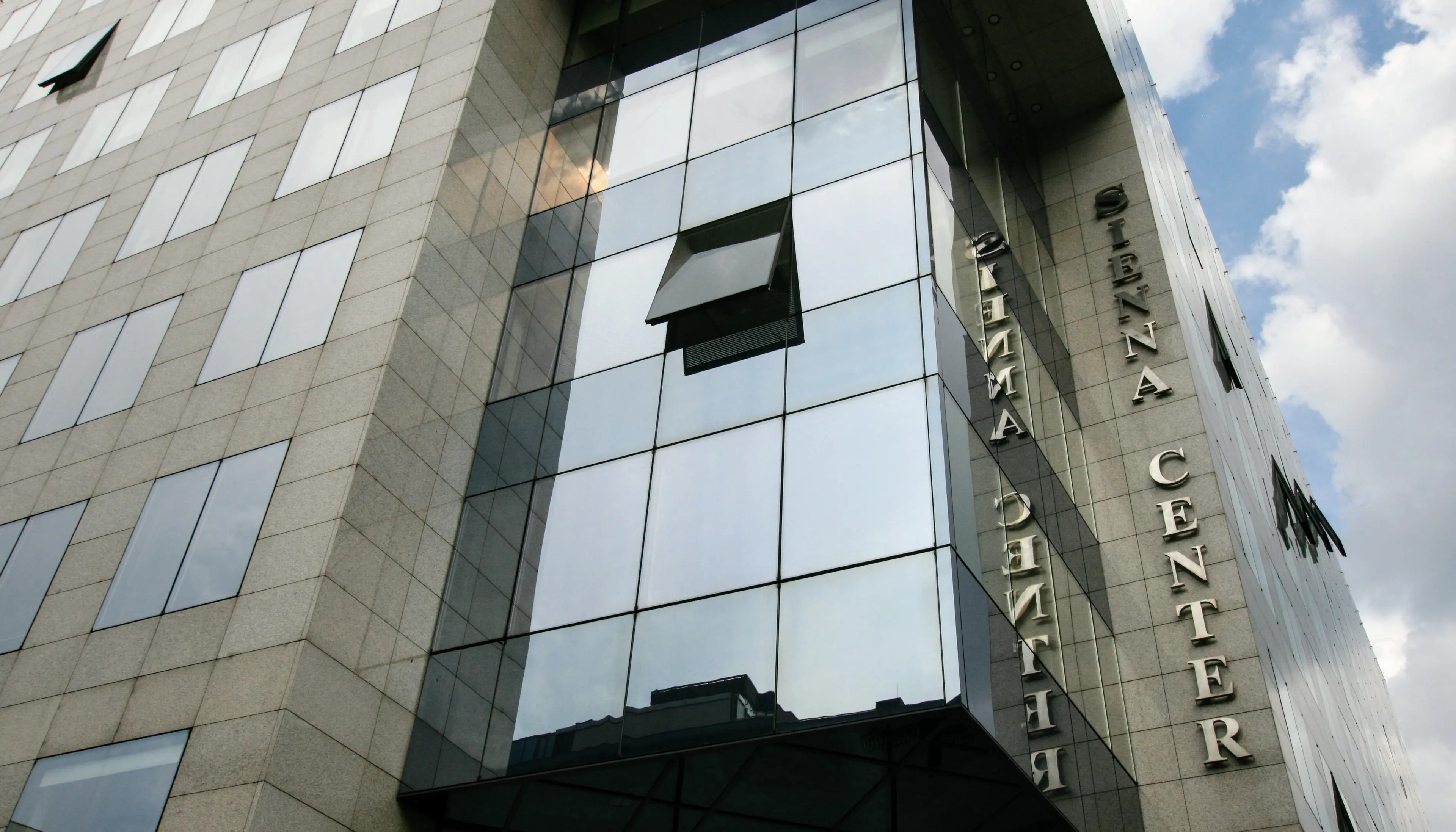 Sienna Center, Sienna 73/75, Warsaw, Centrum