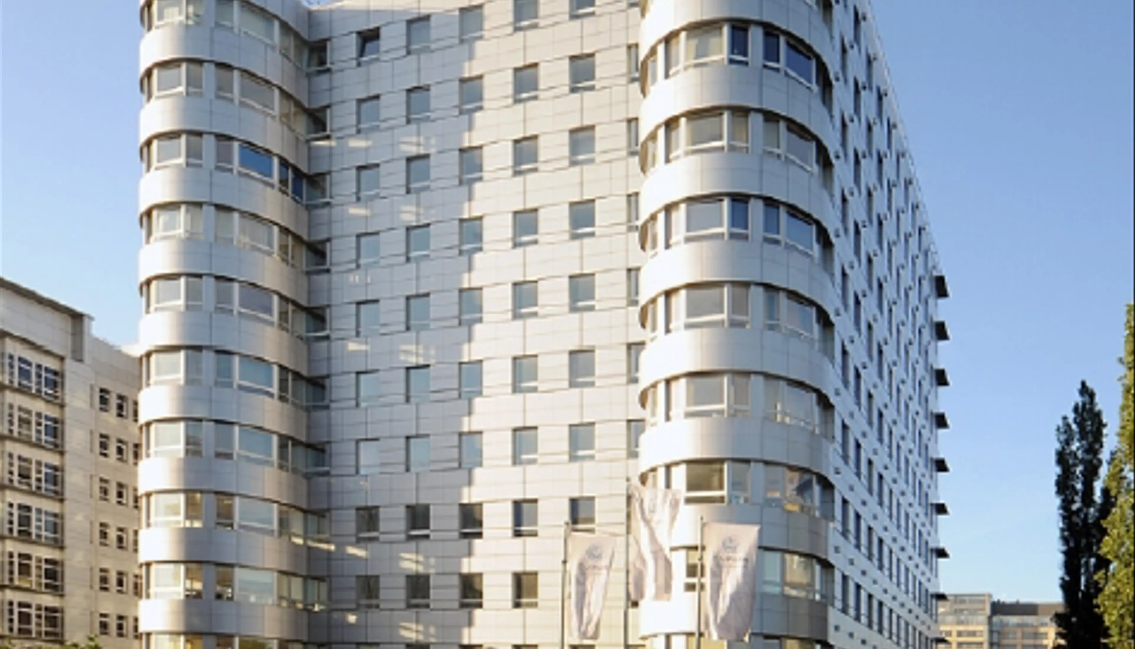 myhive Mokotów Four / Empark Saturn, Domaniewska 41, Warsaw, Mokotów