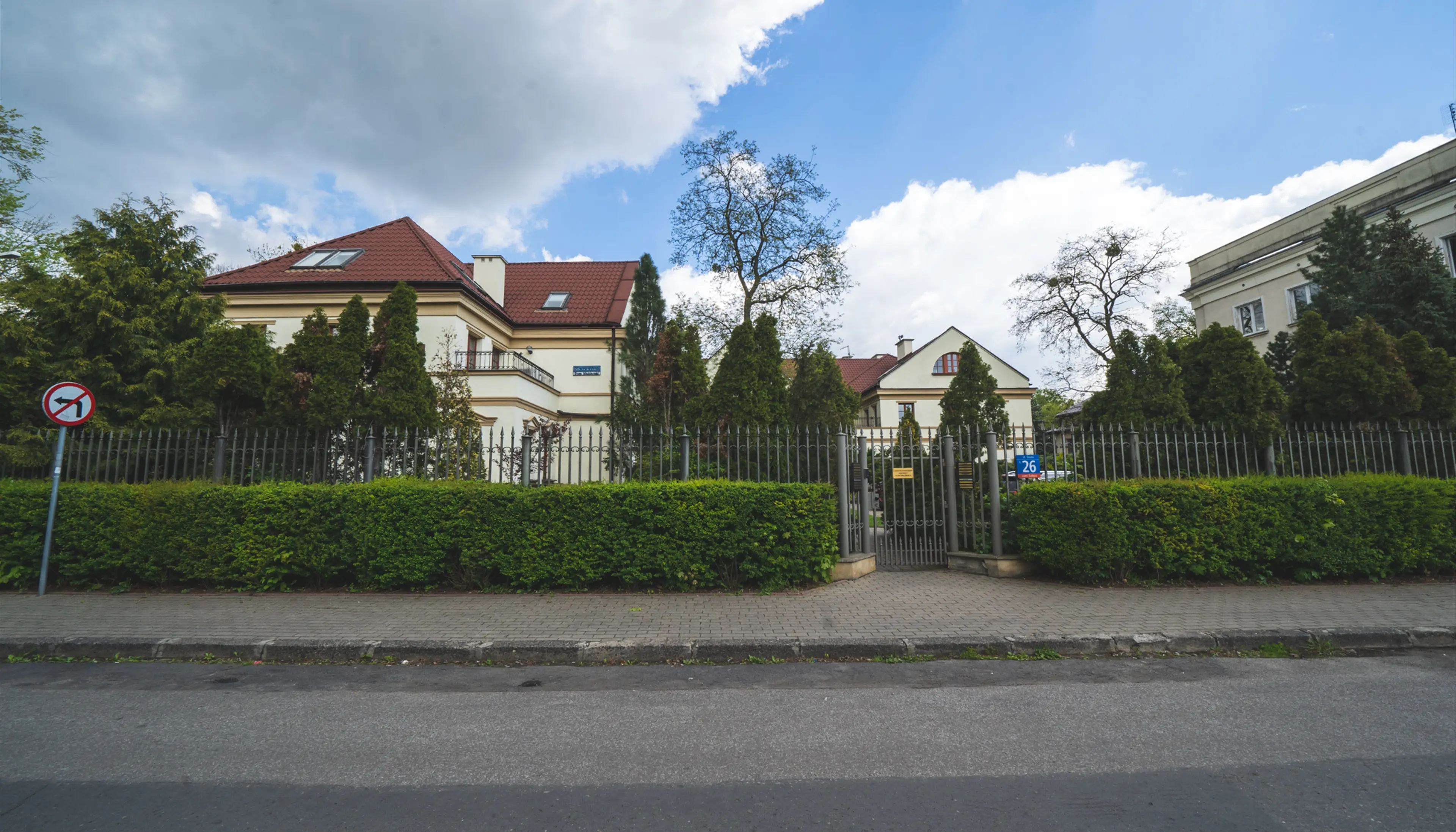 MON PLAISIR, Śmiała 26, Warsaw, Żoliborz