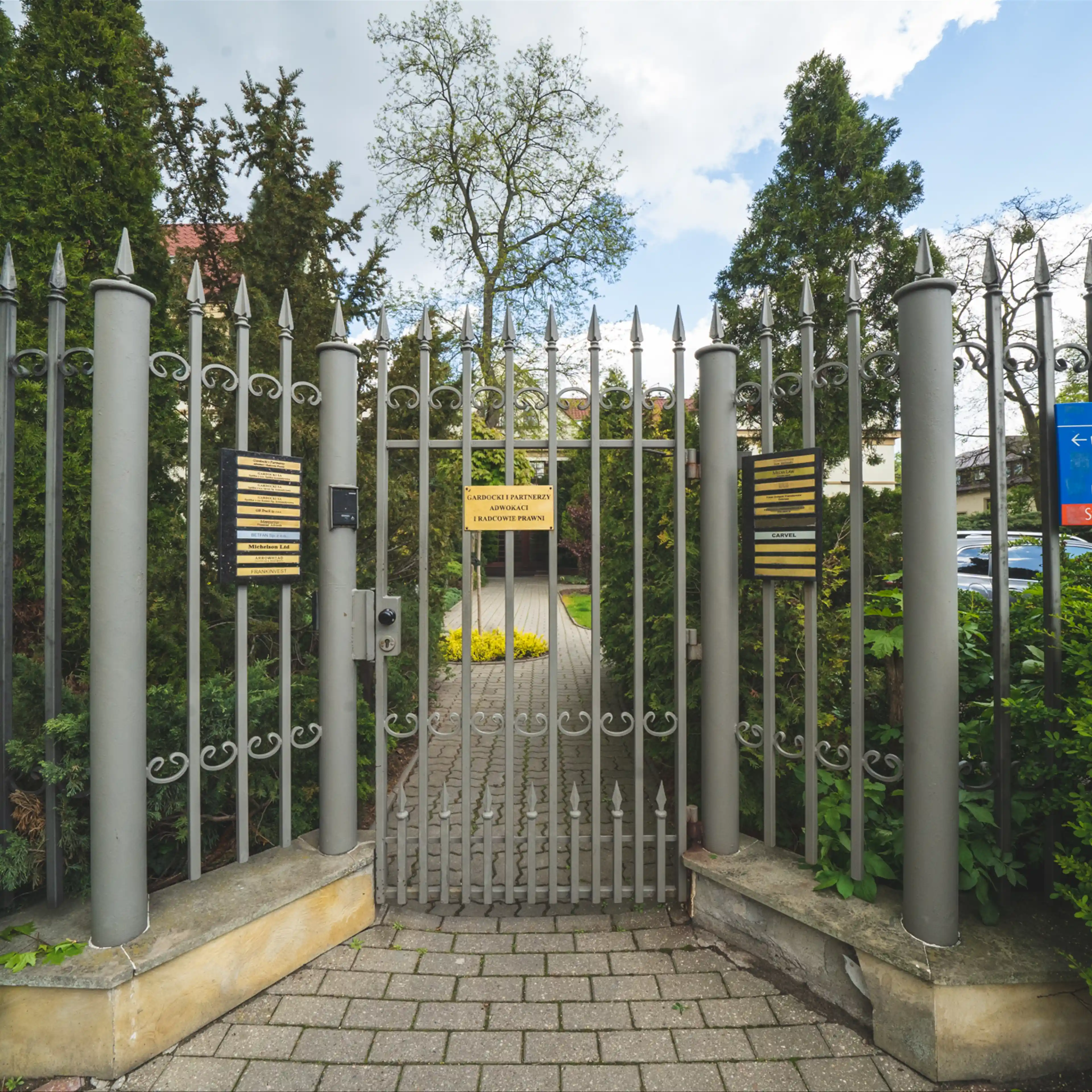 MON PLAISIR, Śmiała 26, Warszawa, Żoliborz