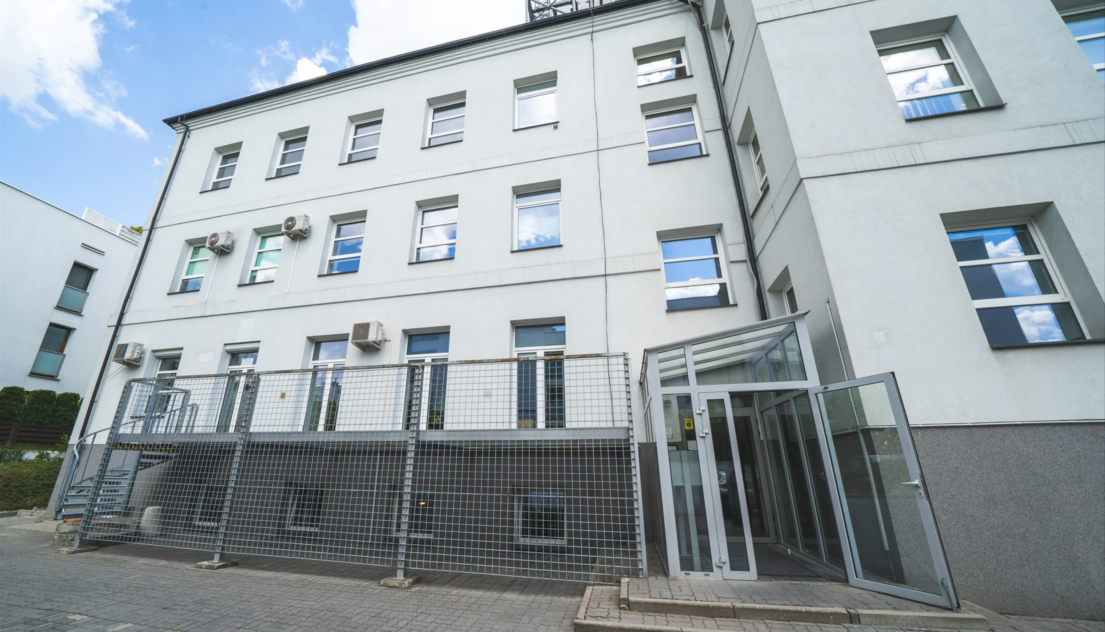 Solaris, Gwiaździsta 71, Warszawa, Żoliborz