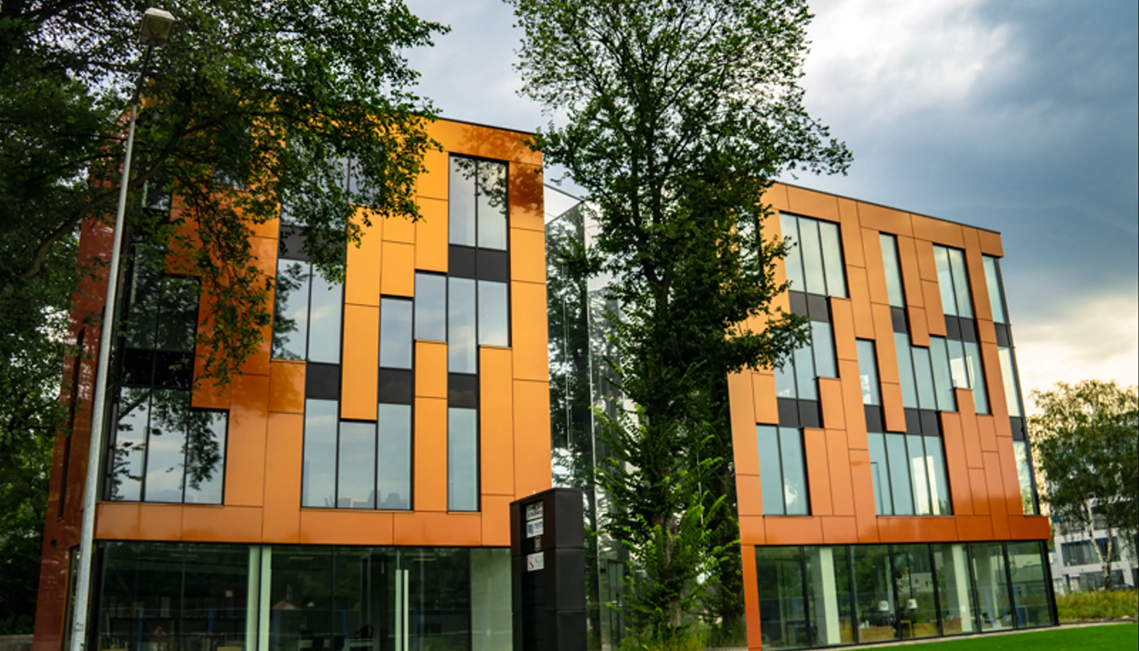 TREE HOUSE OFFICE, Stefana Korbońskiego 12, Krakow, Północny Wschód