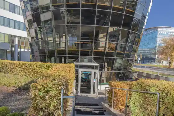 Innova Work Station D, Suwak 3, Warszawa, Mokotów