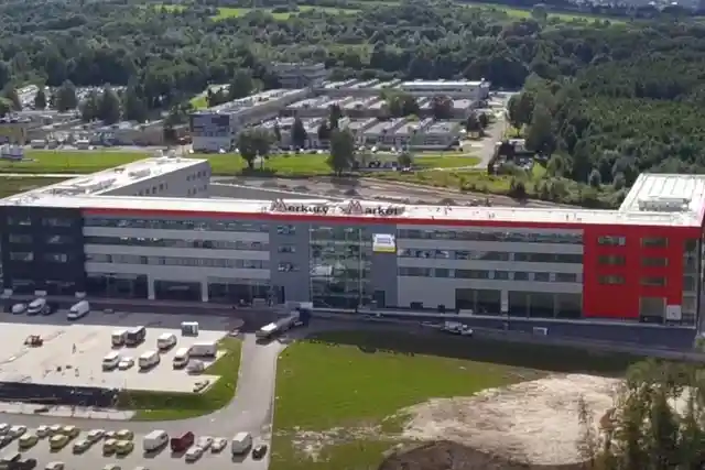 Centrum Handlowo Biurowe Warszawska, Warszawska 183, Bielsko-Biała