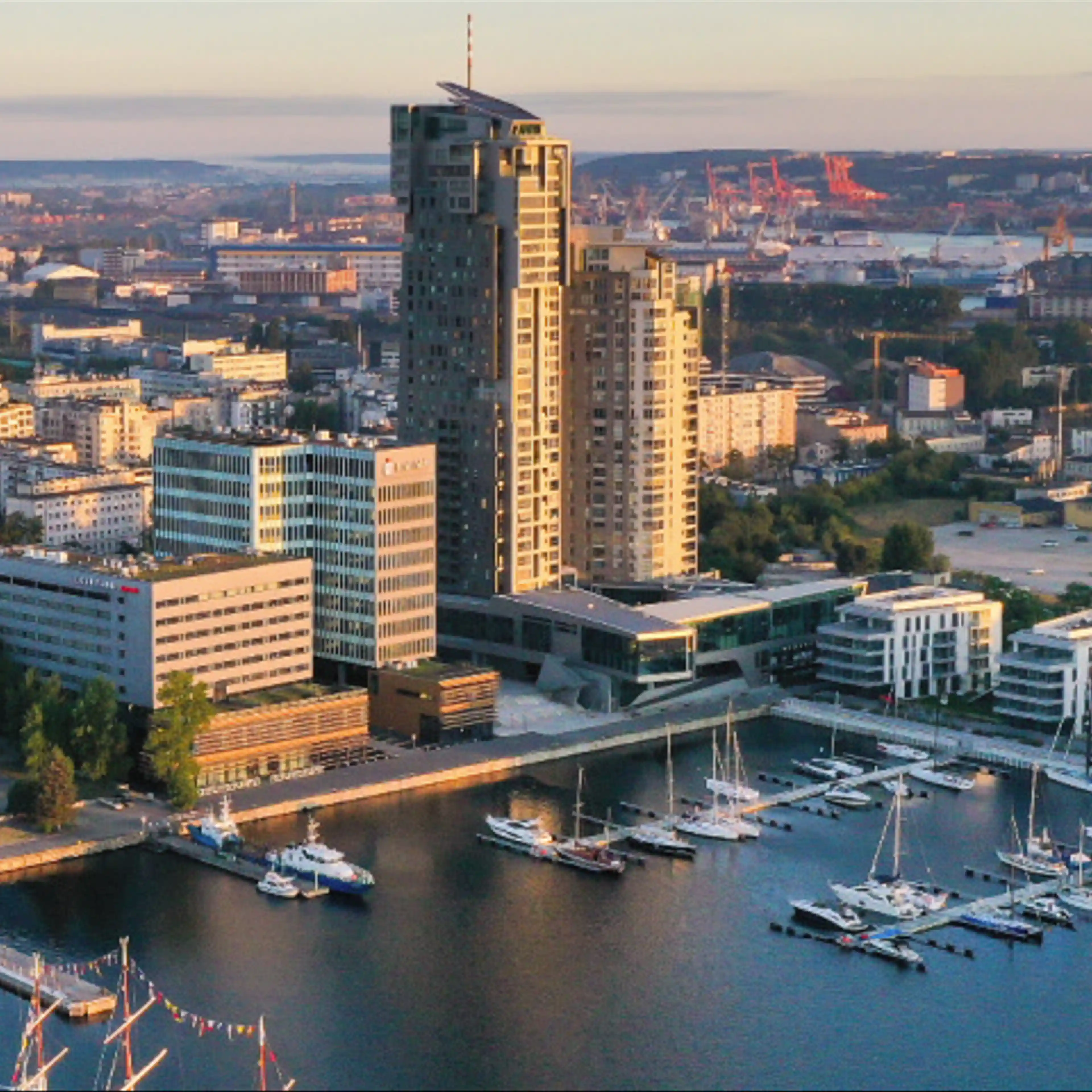 Waterfront I, Waszyngtona 19, Gdynia, Śródmieście