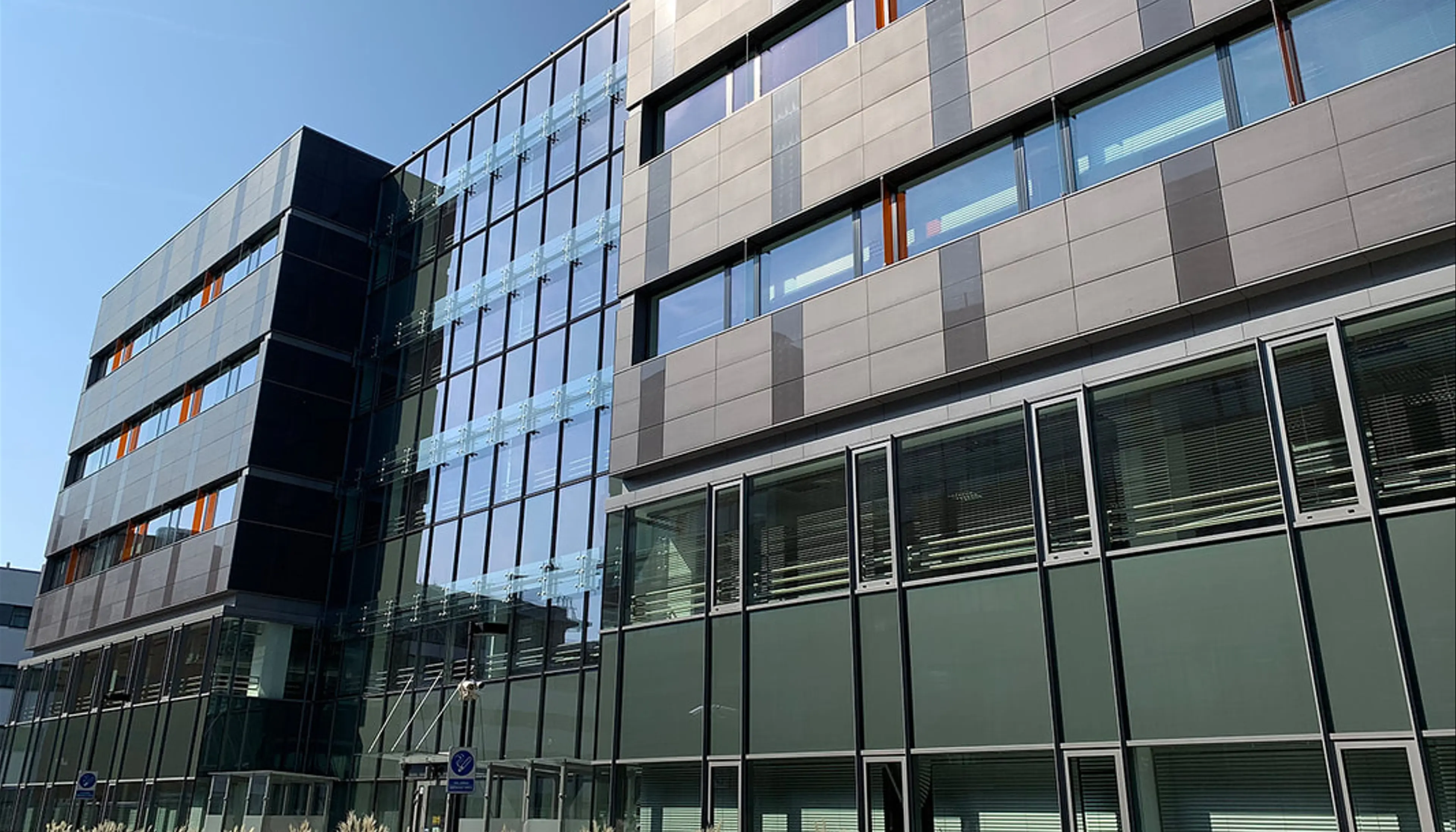 BASE3 III / Wojdyła Business Park III, Muchoborska 8, Wrocław, Fabryczna