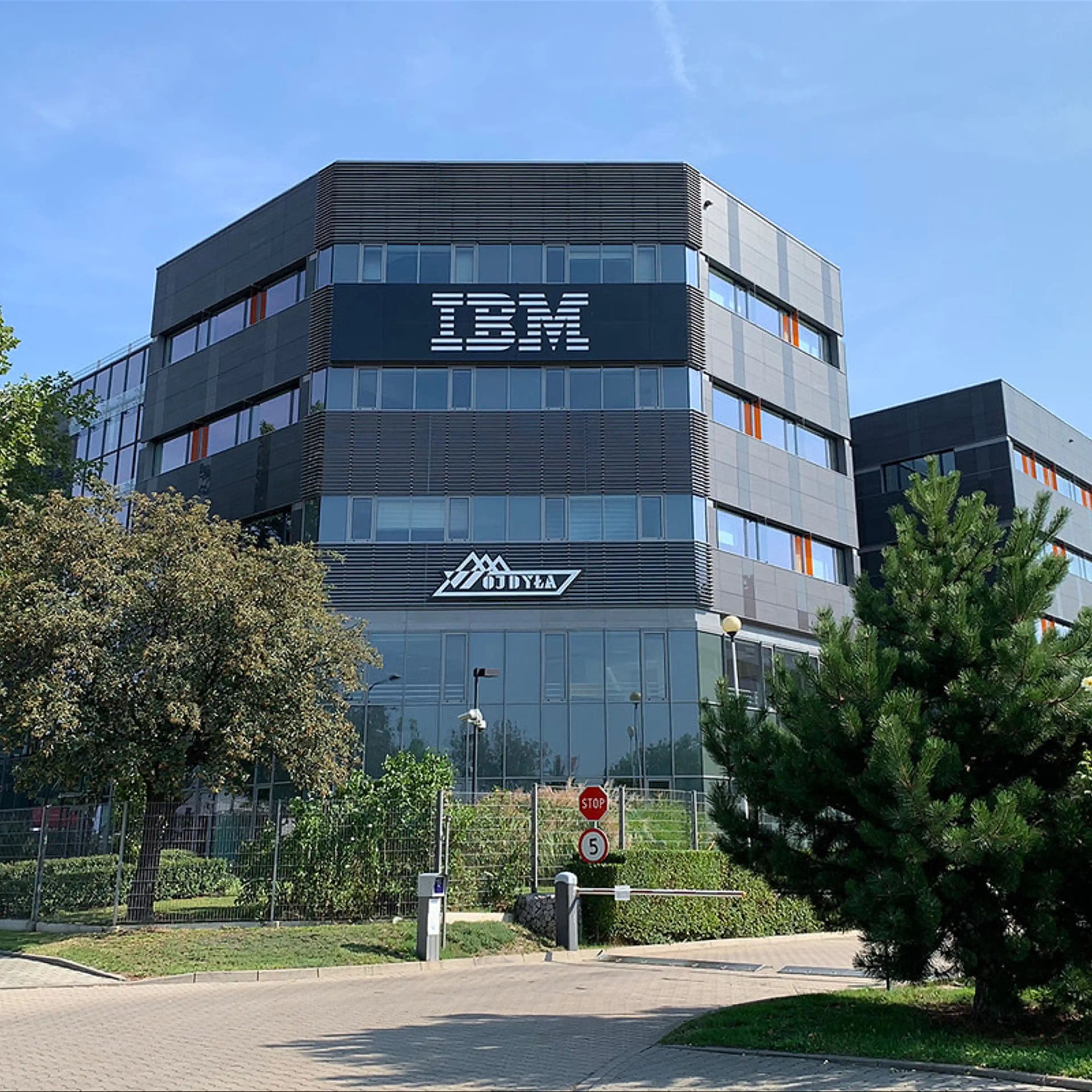 Wojdyła Business Park III, Muchoborska 8, Wrocław, Fabryczna
