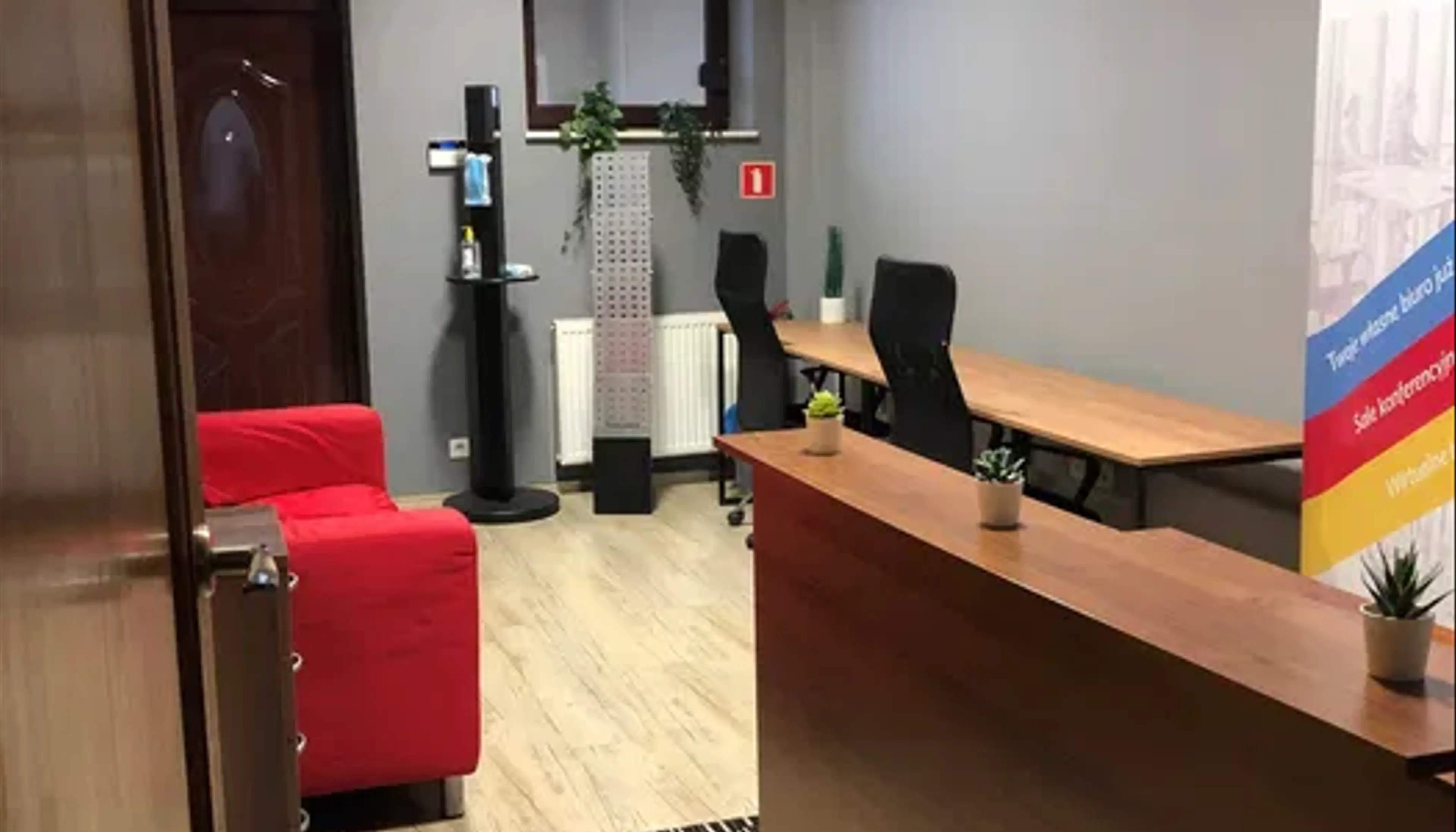 WOLNICA - Biura serwisowane, Plac Wolnica 13/19, Krakow, Północny Zachód
