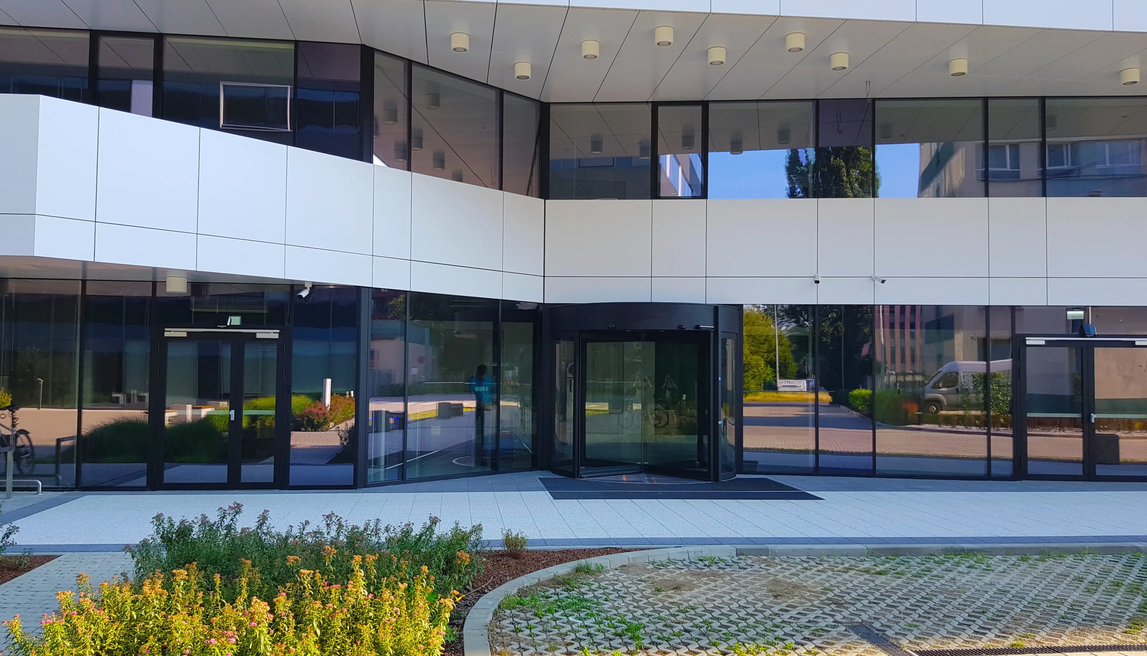 Zabłocie Business Park B, Zabłocie 43B, Kraków, Południe
