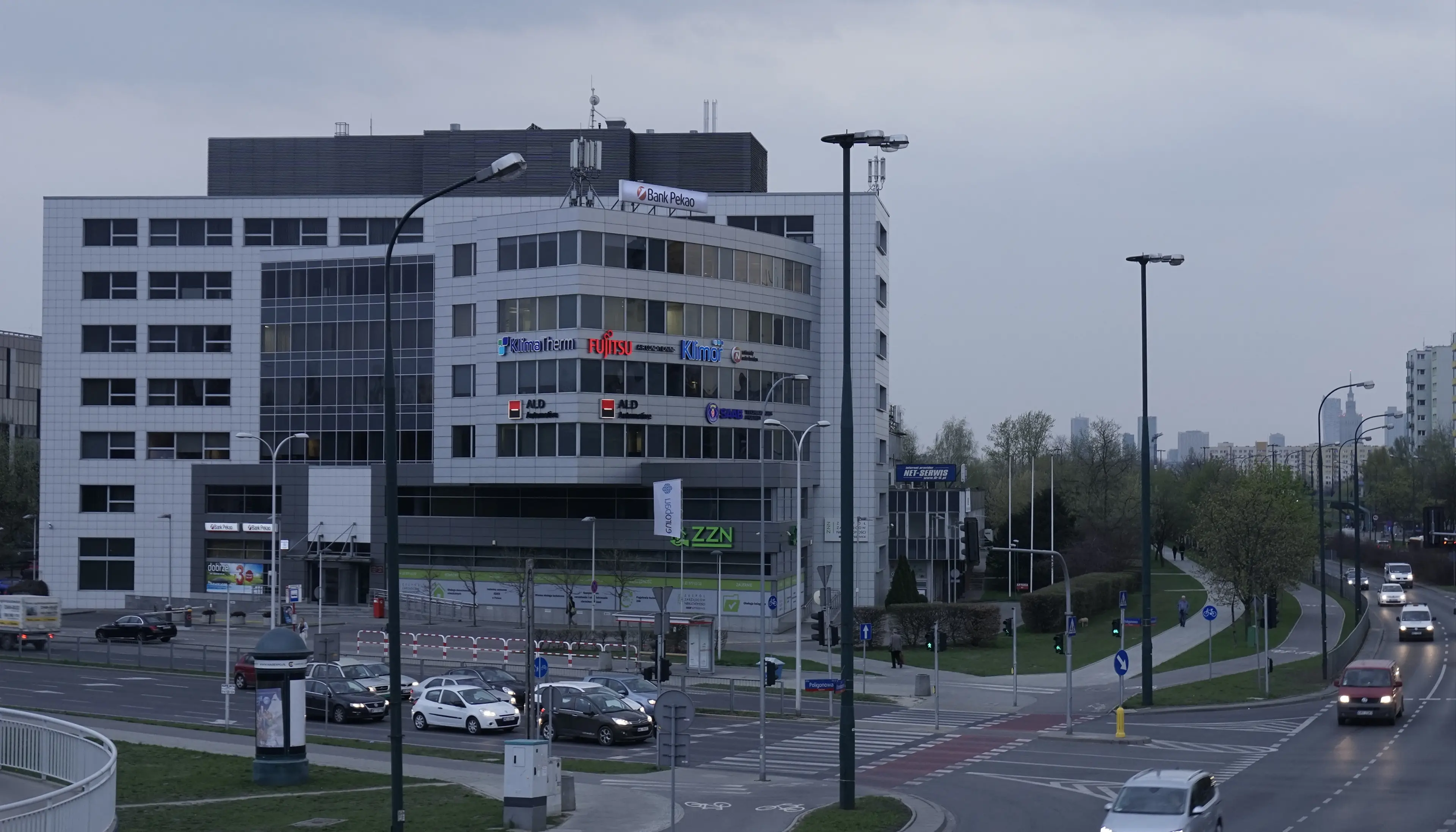 Centrum Biurowe Ostrobramska 101A, Ostrobramska 101 A, Warszawa, Praga