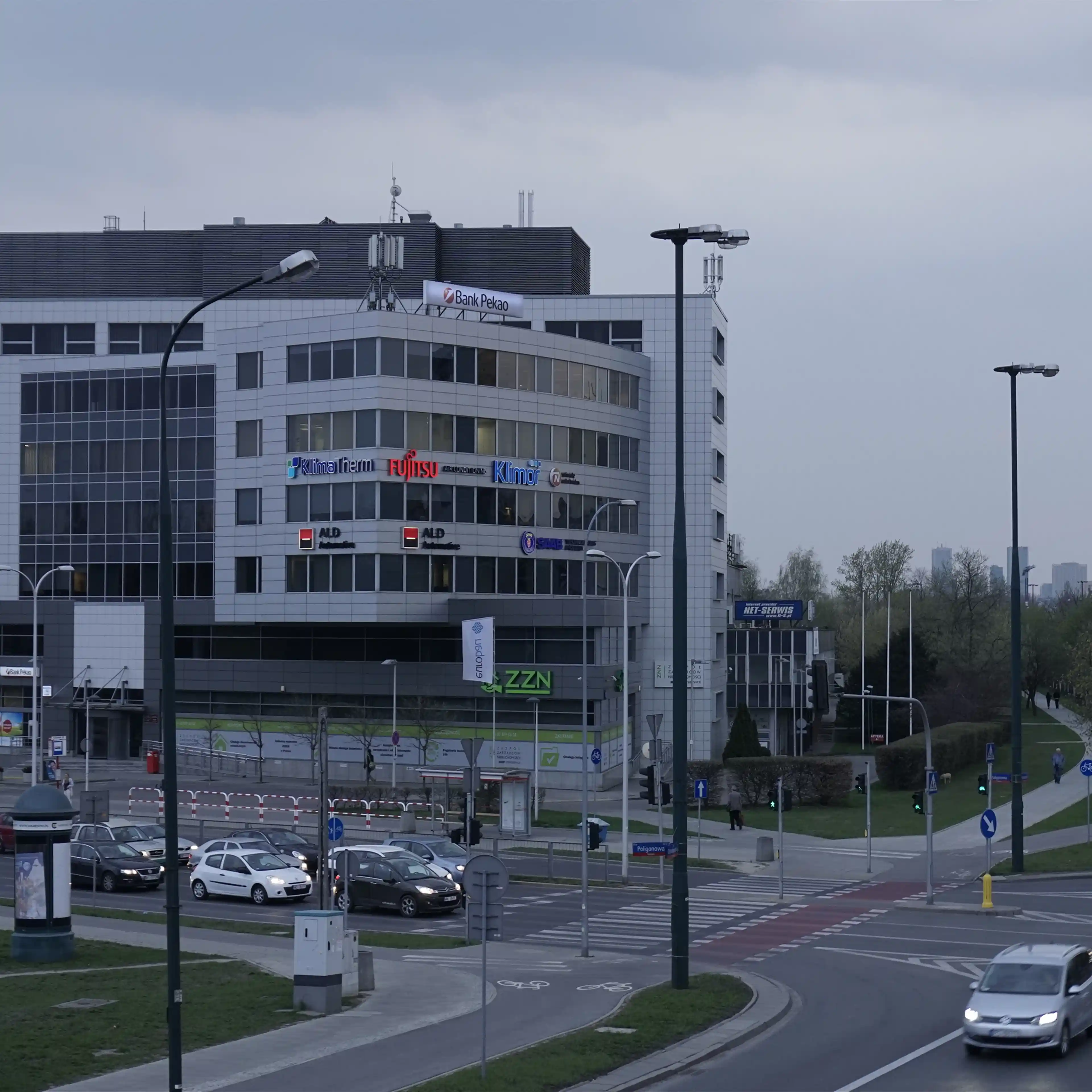 Centrum Biurowe Ostrobramska 101A, Ostrobramska 101 A, Warsaw, Praga