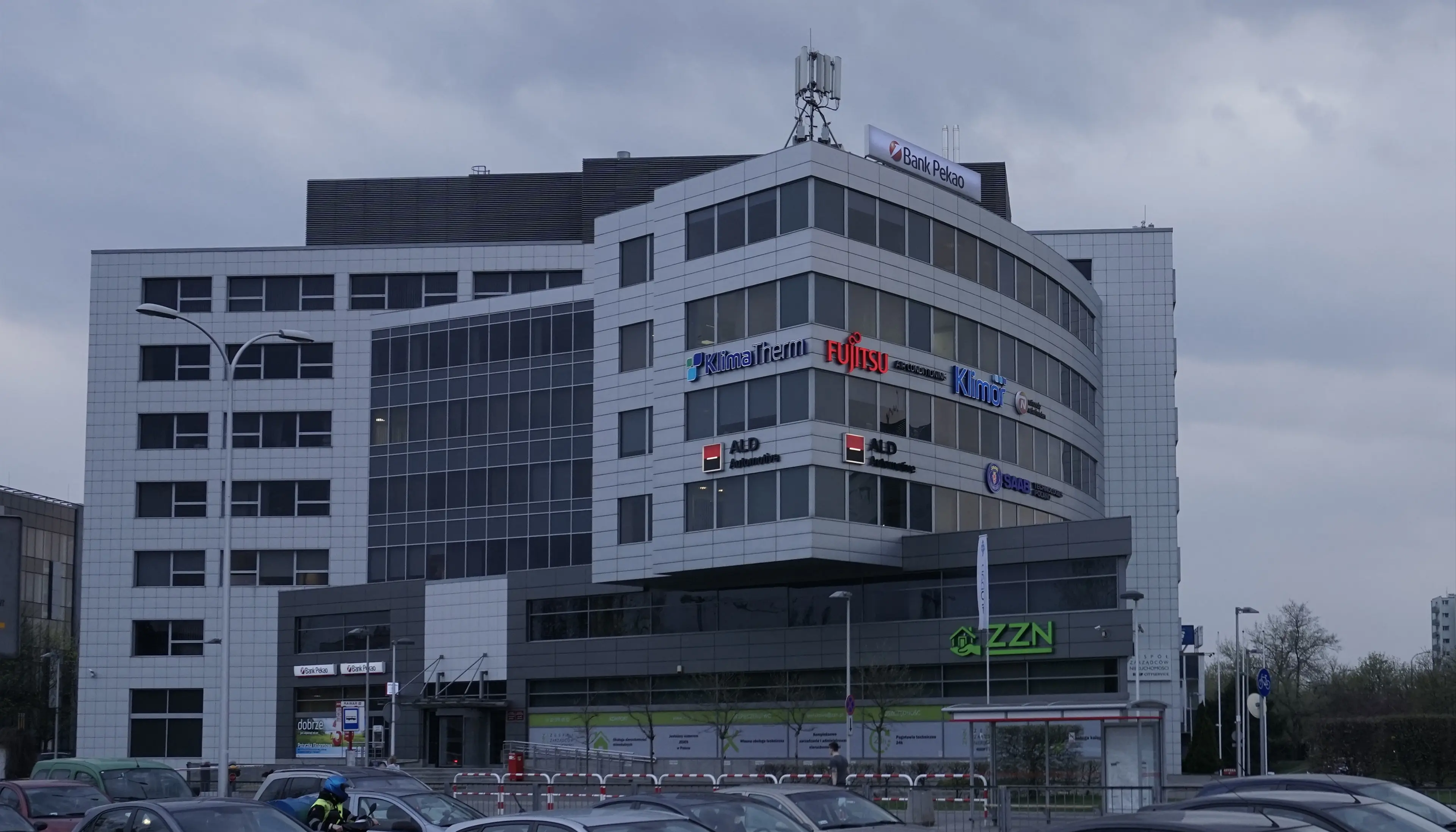 Centrum Biurowe Ostrobramska 101A, Ostrobramska 101 A, Warszawa, Praga