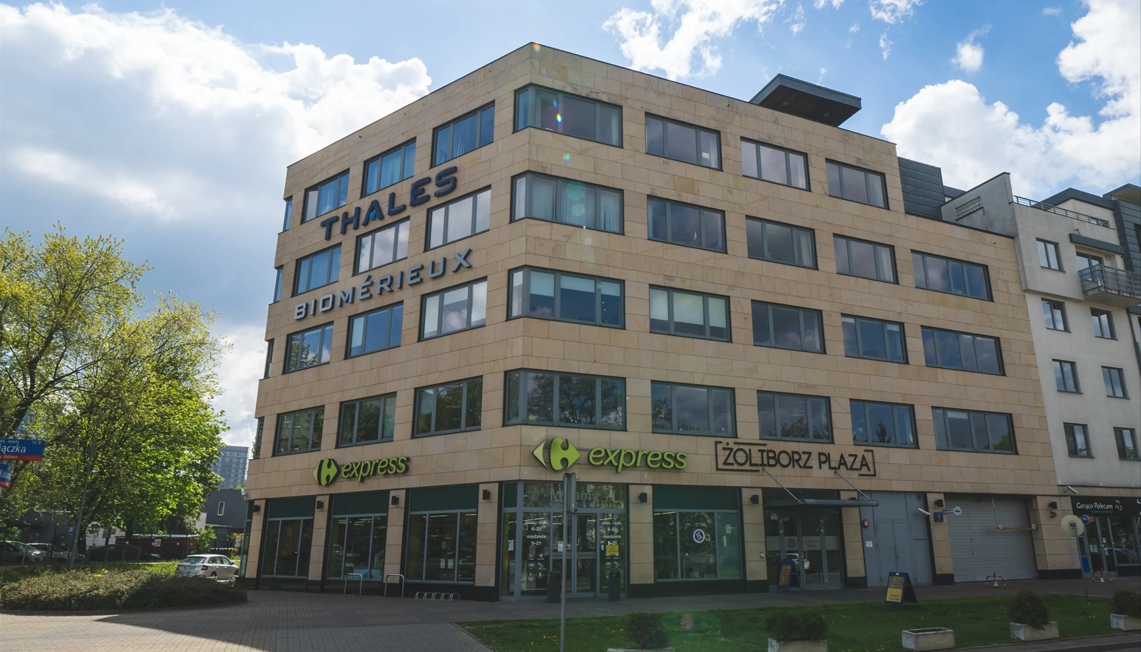 Żoliborz Plaza, Gen. Zajączka 9, Warsaw, Żoliborz