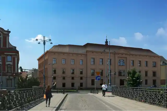 L'UNI, Grodzka 9, Wrocław, Stare Miasto