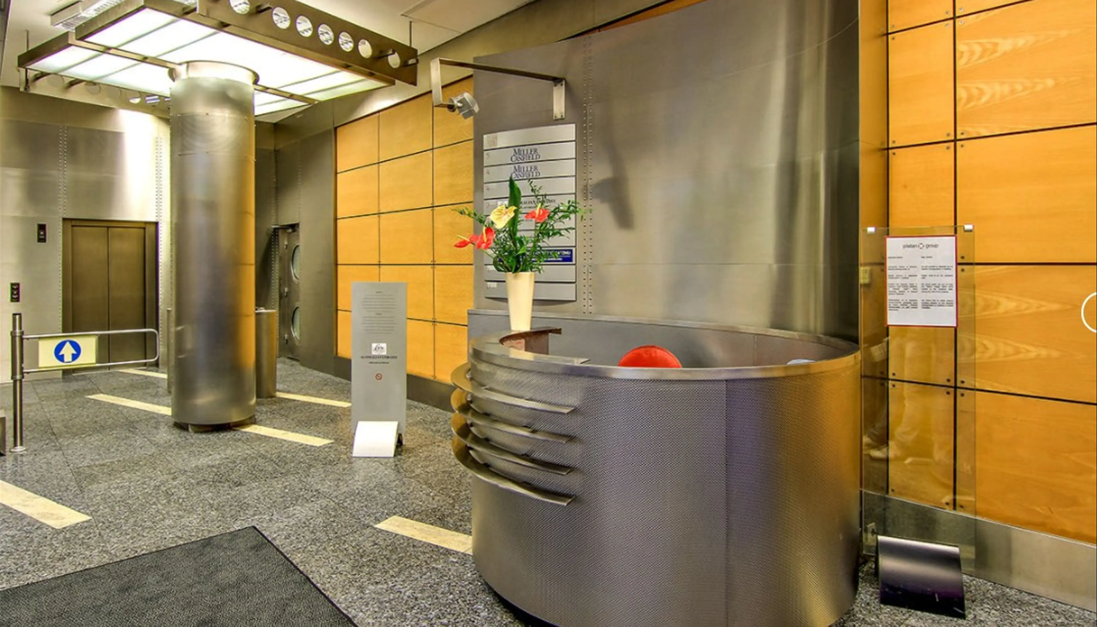 Nautilus, Nowogrodzka 11, Warszawa, Centrum