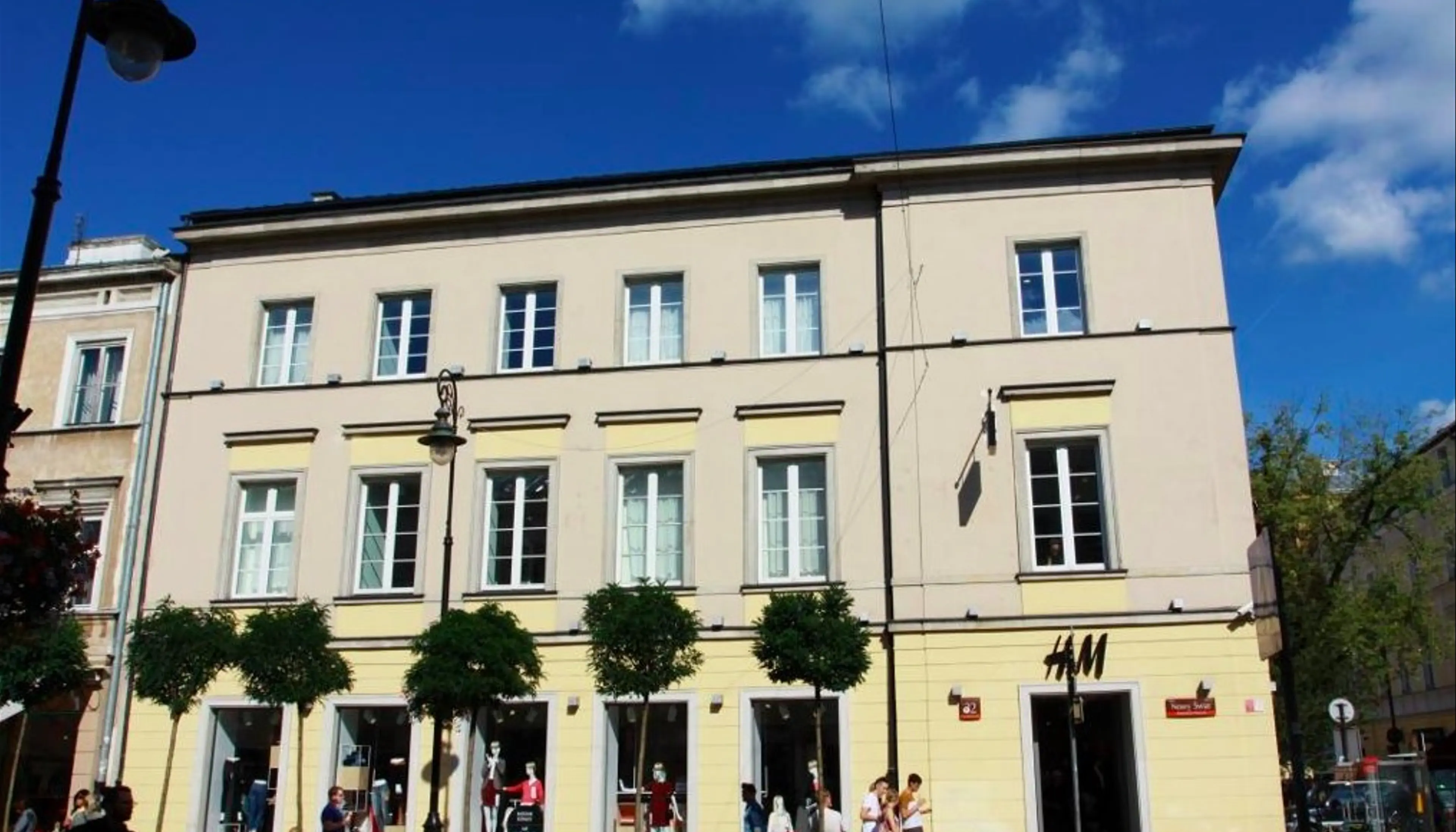 Nowy Świat 32 / Foksal 18, Nowy Świat 32, Warsaw, Centrum