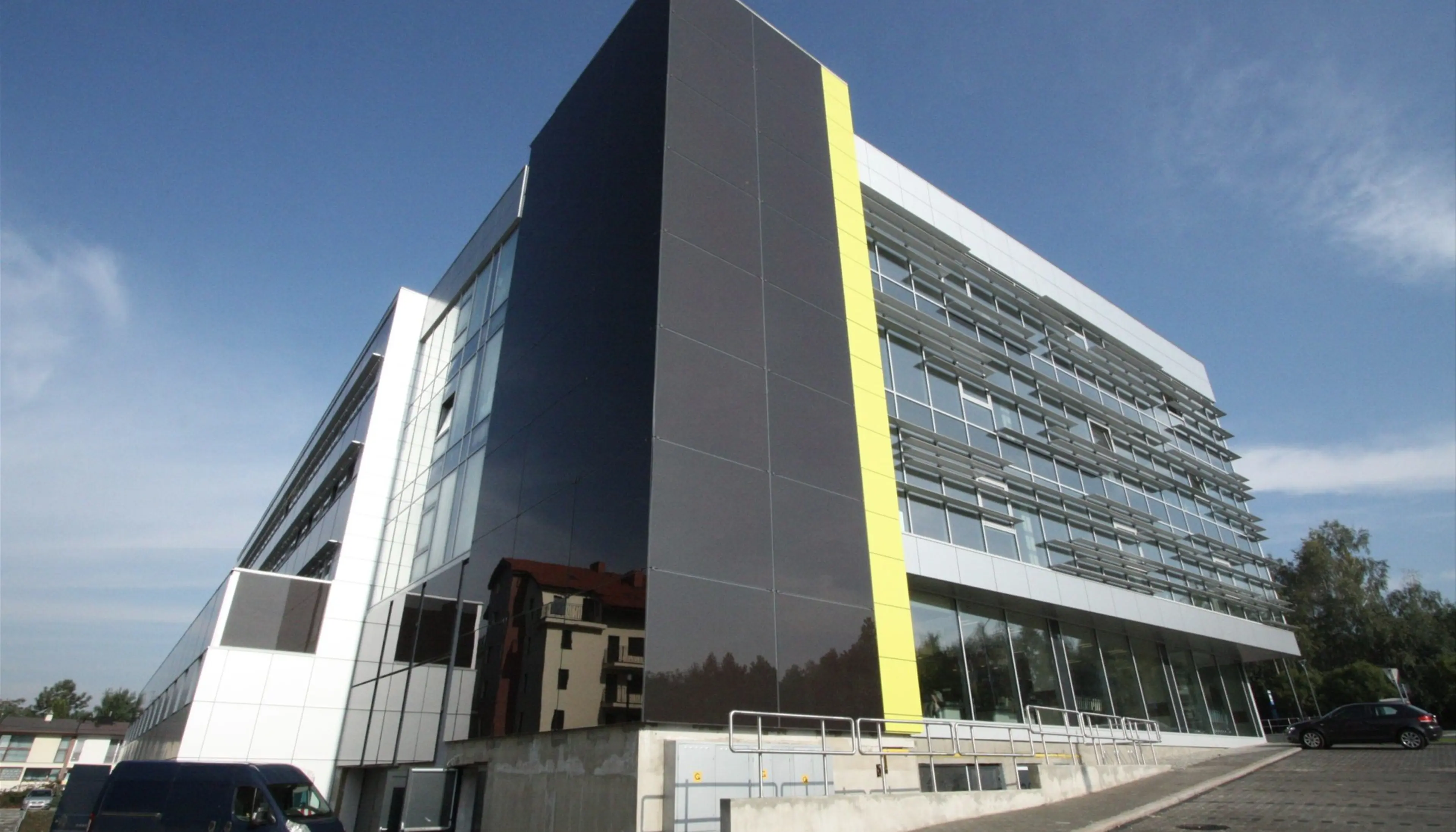 Brynów Center I, Gawronów 4, Katowice, Brynów