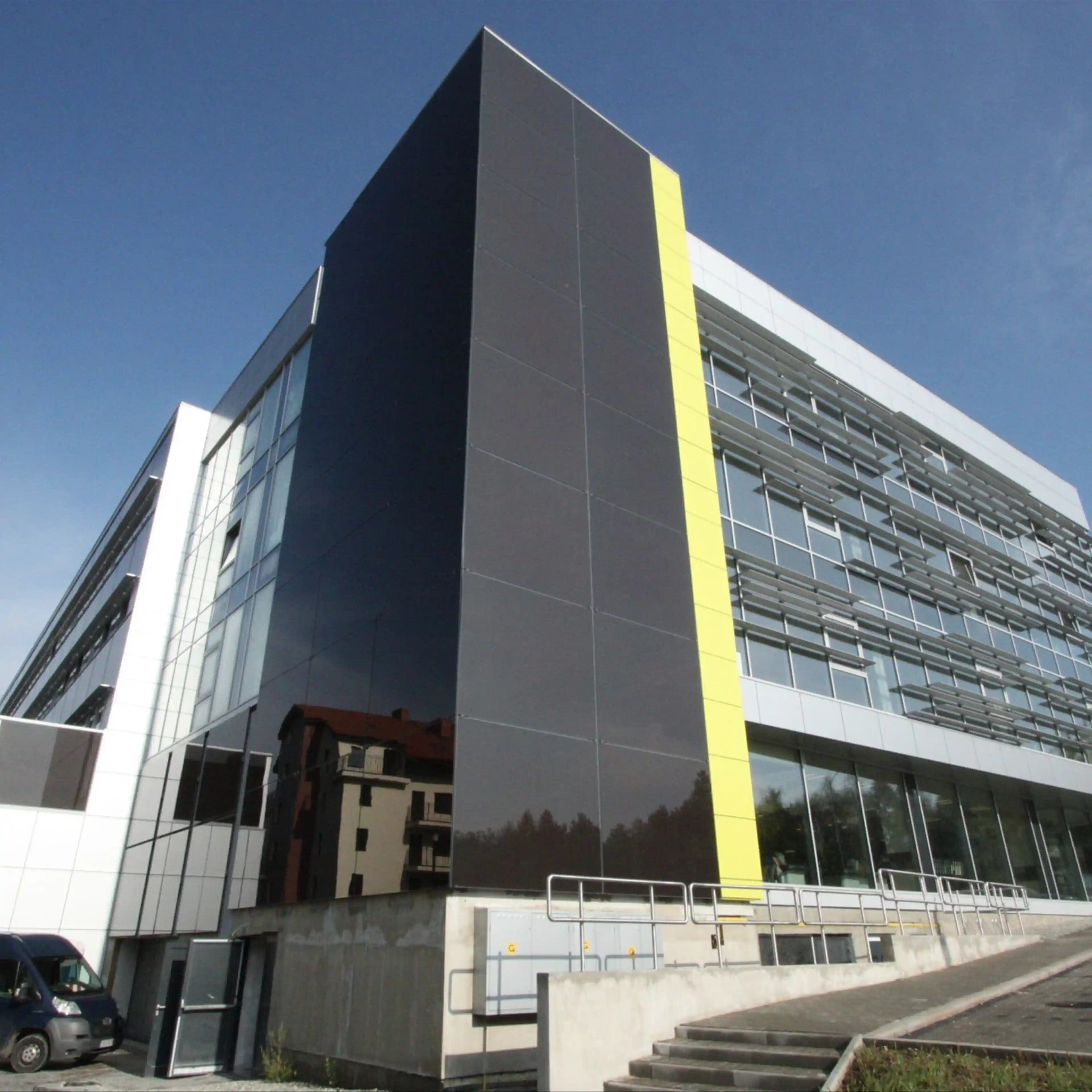 Brynów Center I, Gawronów 4, Katowice, Brynów