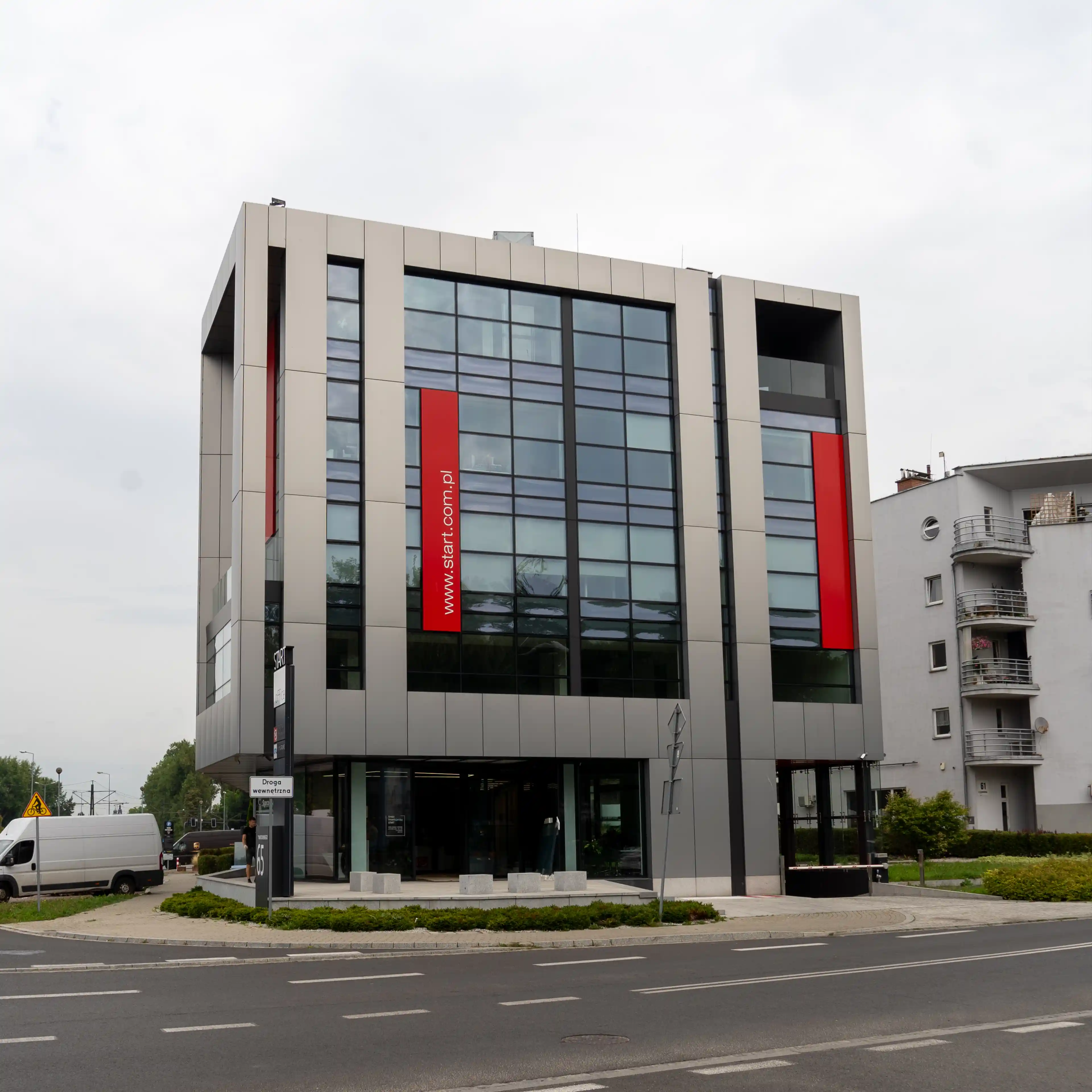 Start Office, Twardowskiego 65, Krakow, Południe