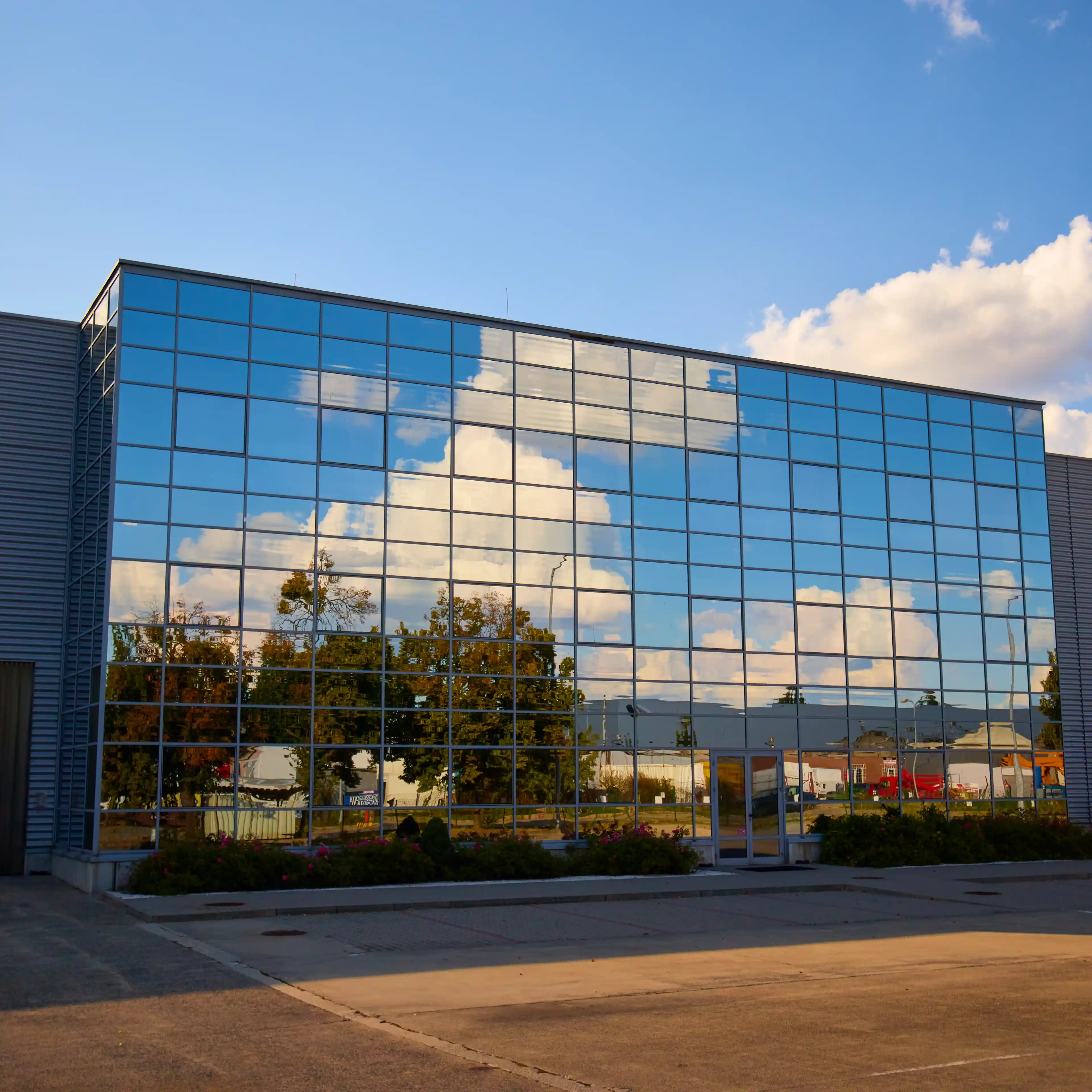 Łopuszańska Business Park B, Łopuszańska 38 B, Warsaw, Ochota i Włochy