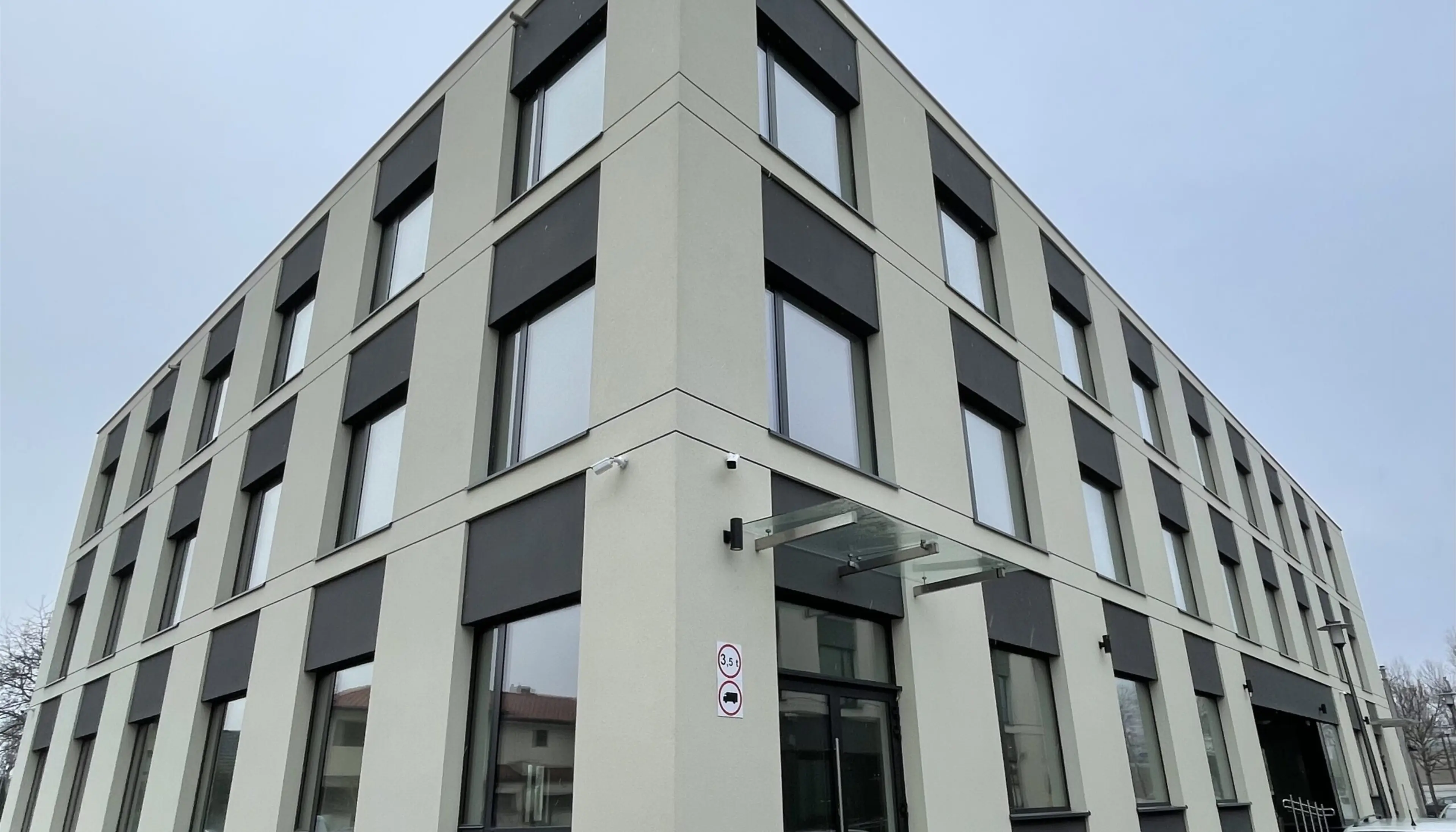 S-Bridge Office Park A2, Wał Miedzeszyński 606/608, Warsaw, Wawer